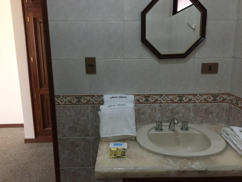 Set de Habitación Hotel Oblitas
