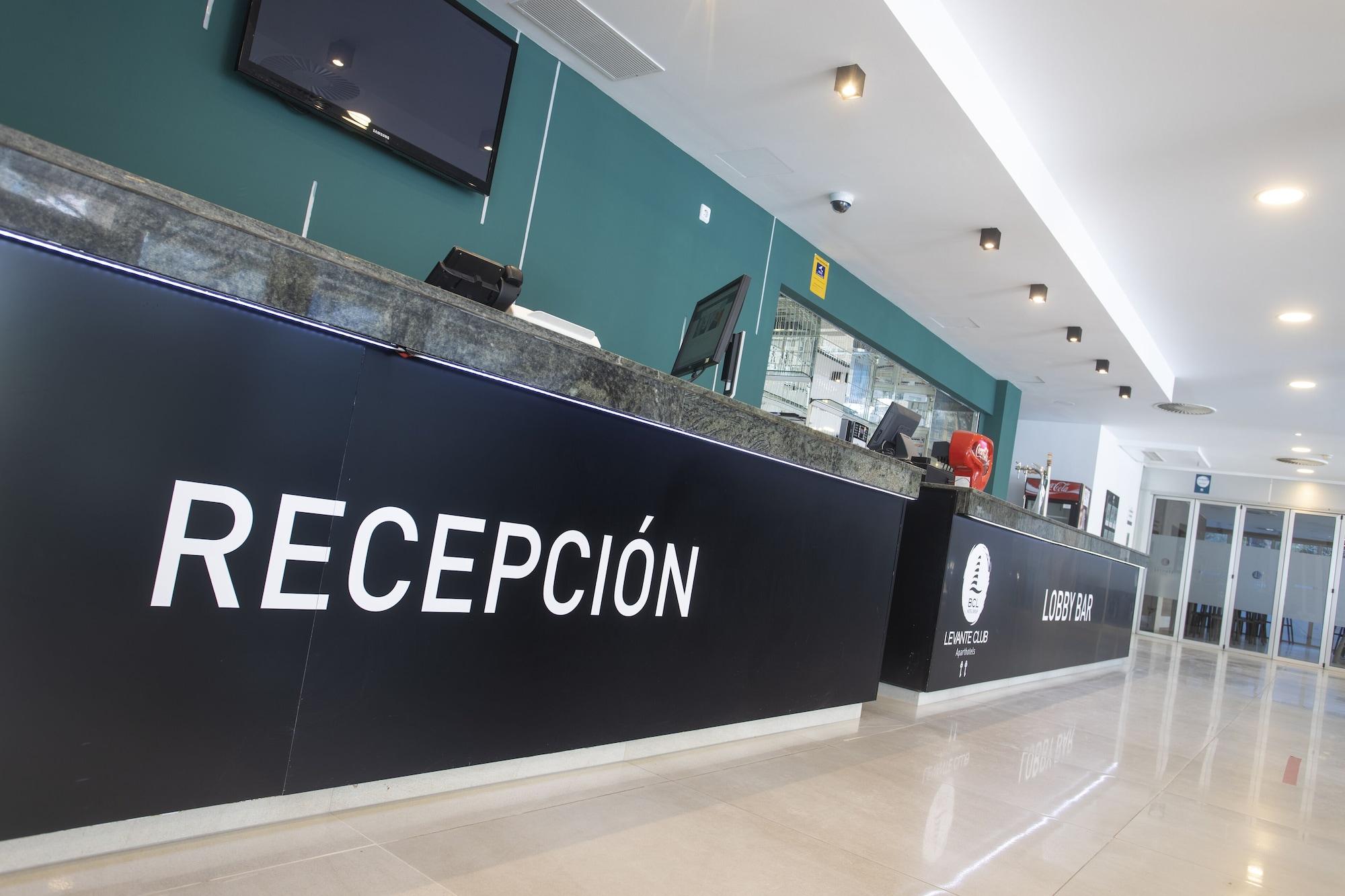 Vista Lobby Aparthotel BCL Levante Club