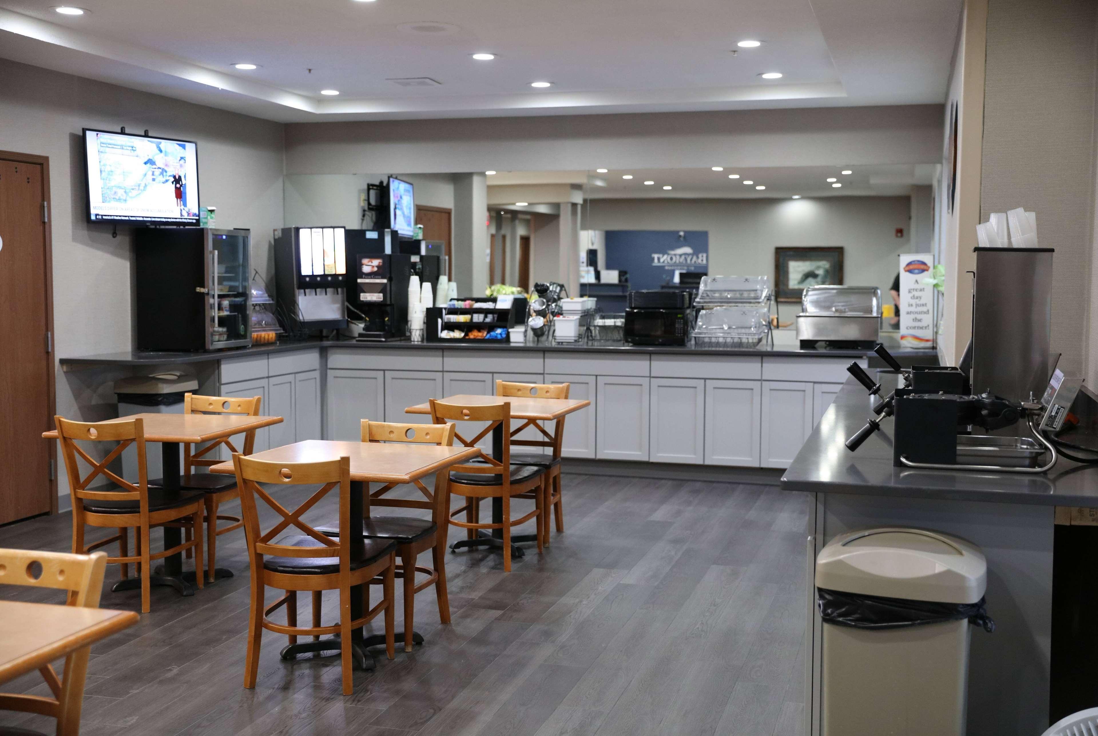 Restaurant Baymont by Wyndham Rockford