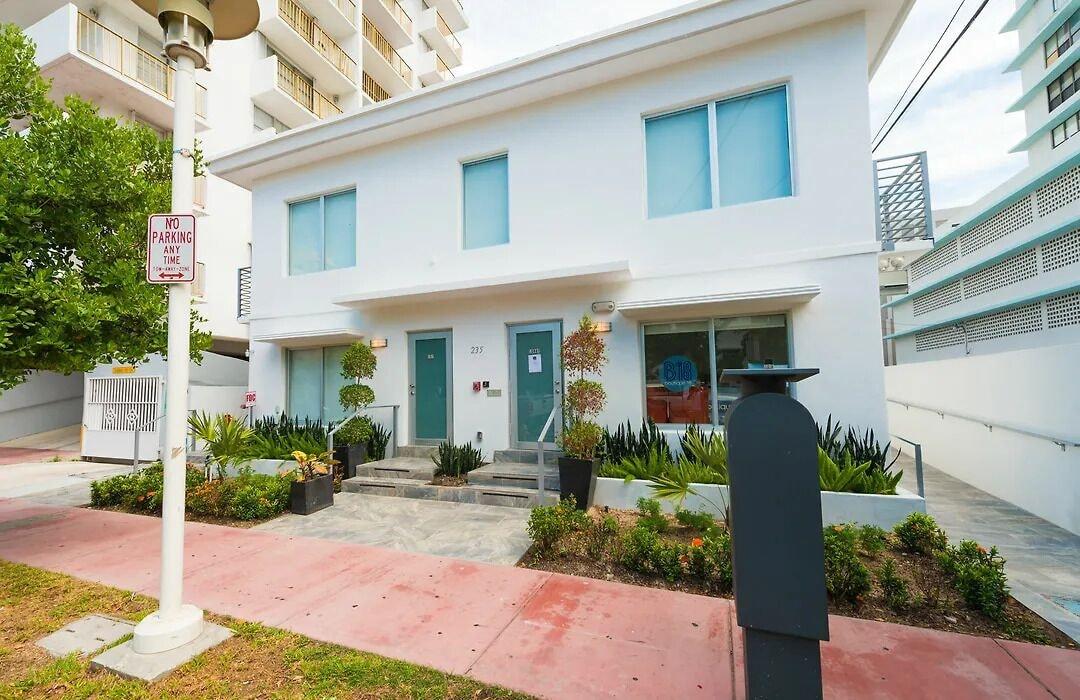 Varios Agave on the Beach