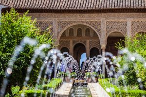 Actividad - Visita guiada a la Alhambra desde Málaga, incluidos los jardines del Generalife y la Alcazaba