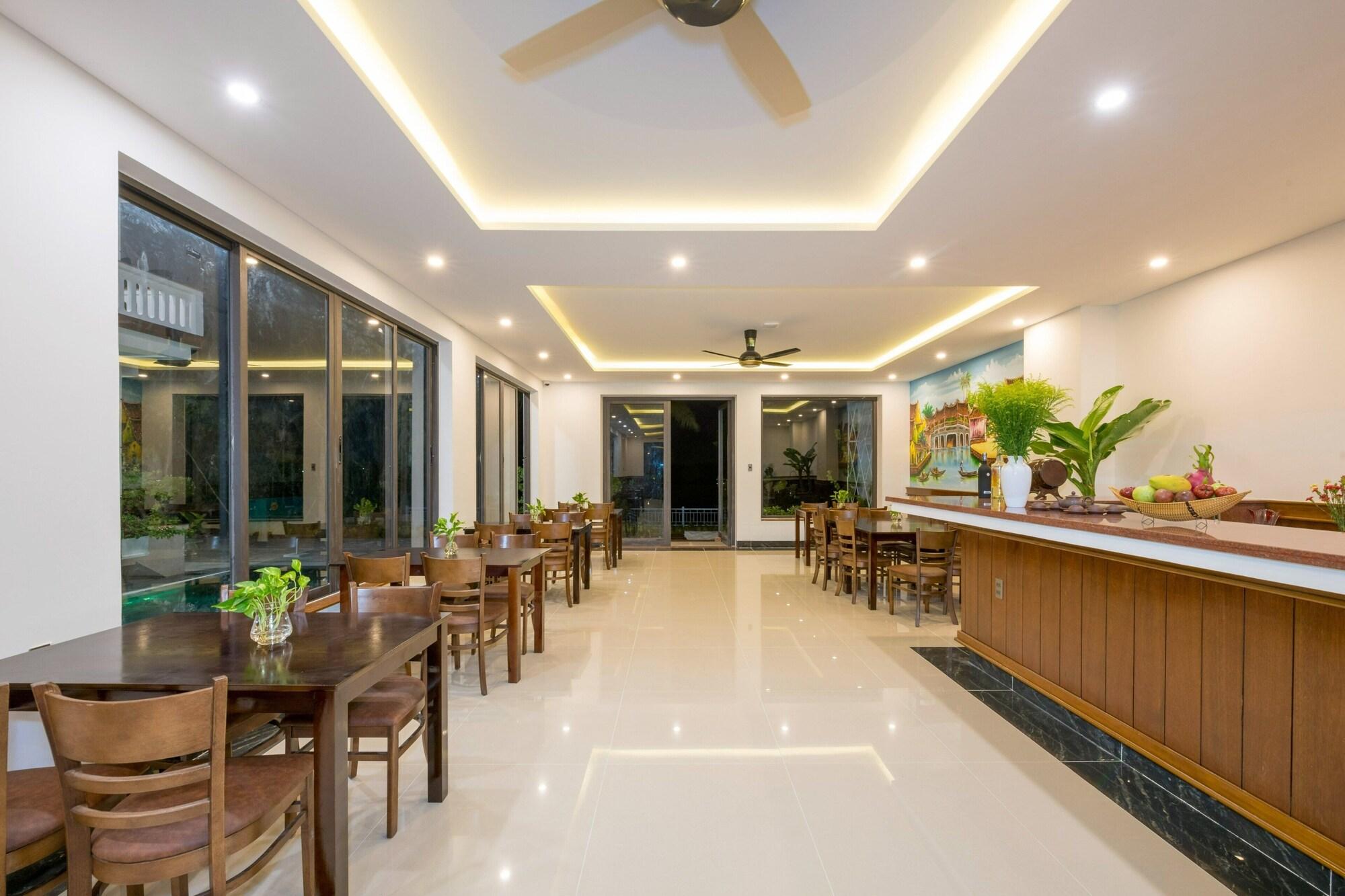 Restaurant Phuc Hung Riverside Villa Hoi An