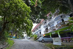 Alojamiento - OYO 90565 Teresek View Motel