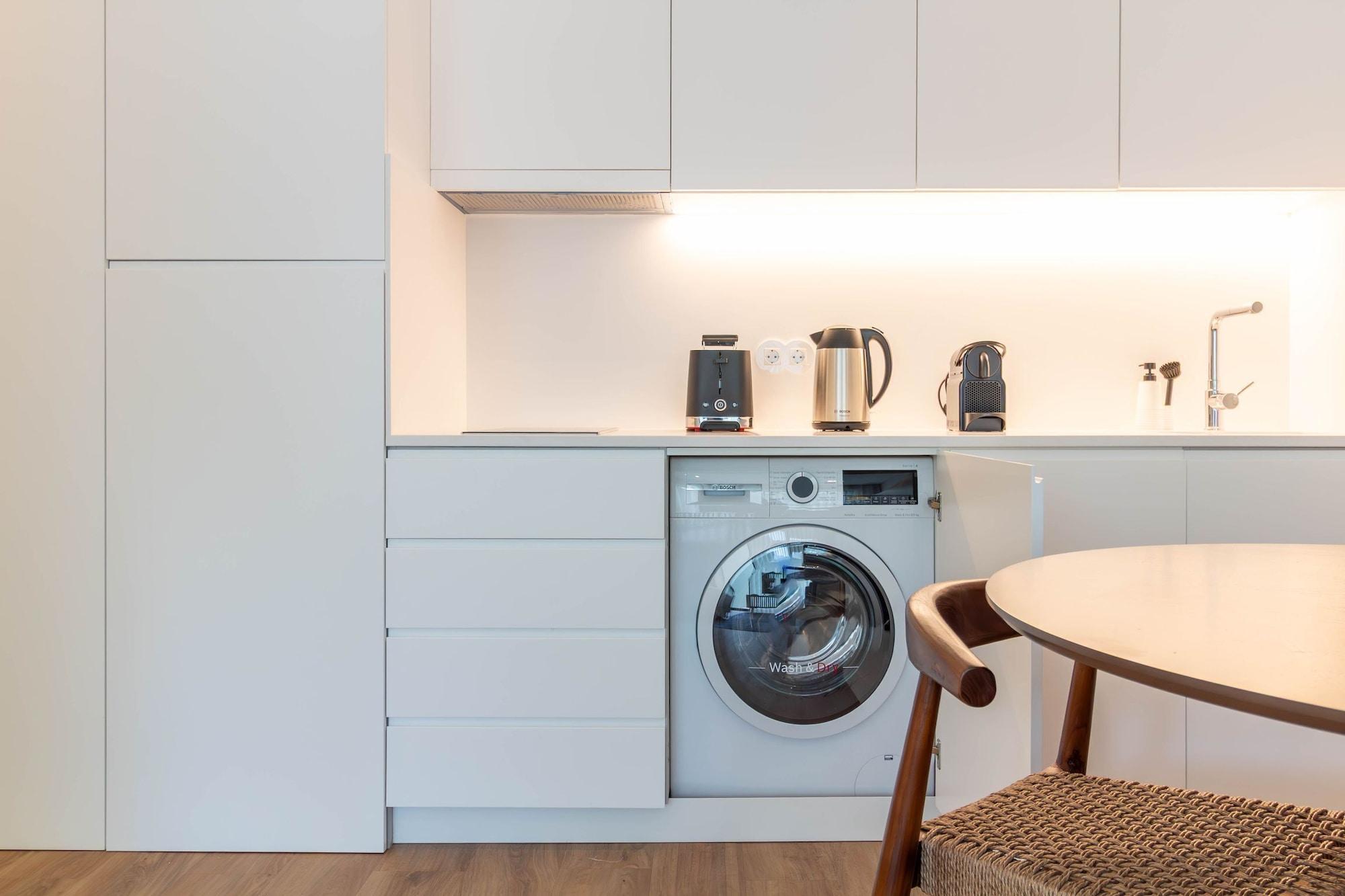 Equipamiento de Habitación Rosário 244 by LovelyStay