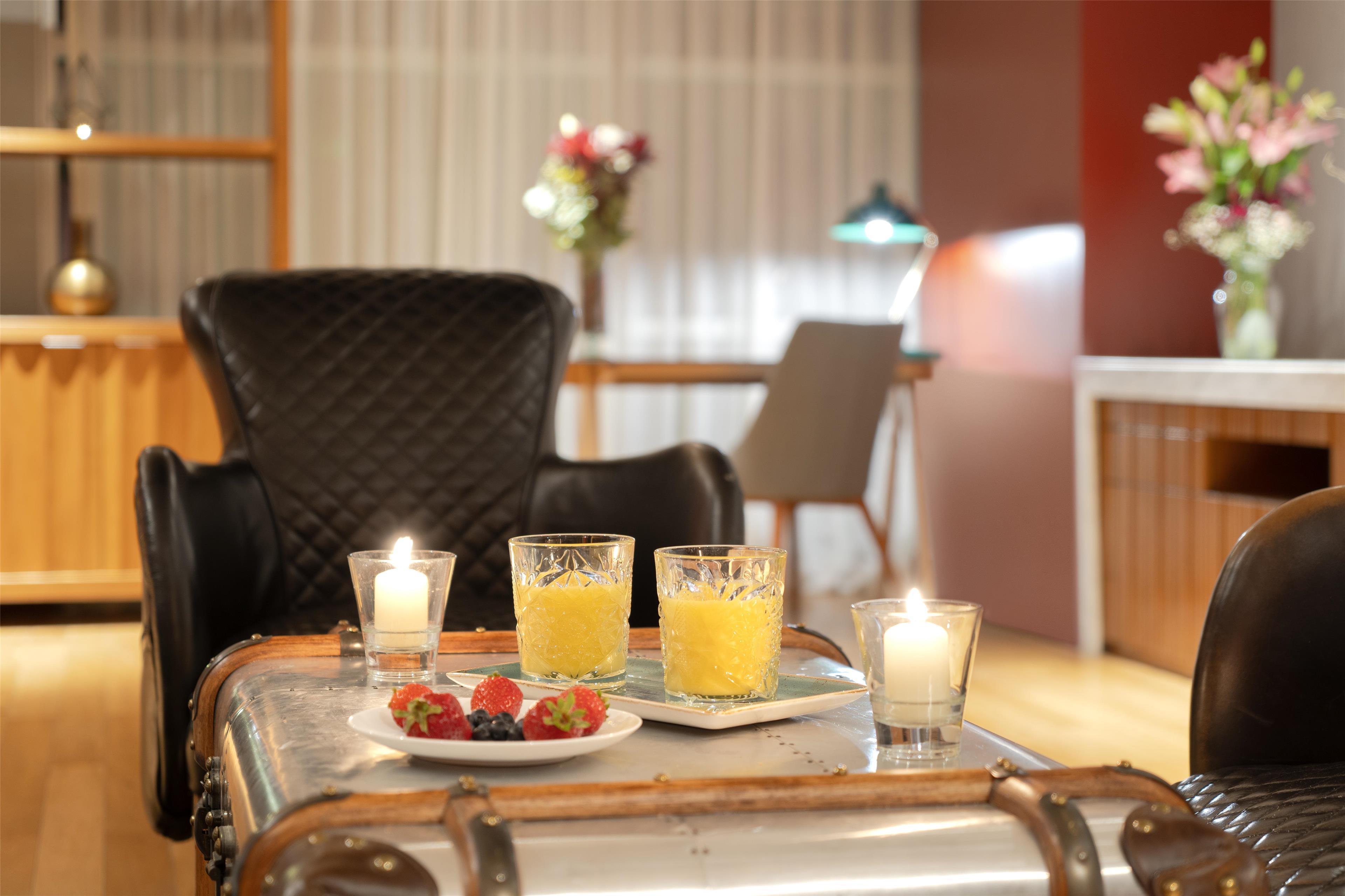 Vista Lobby NH Collection Santiago Casacostanera