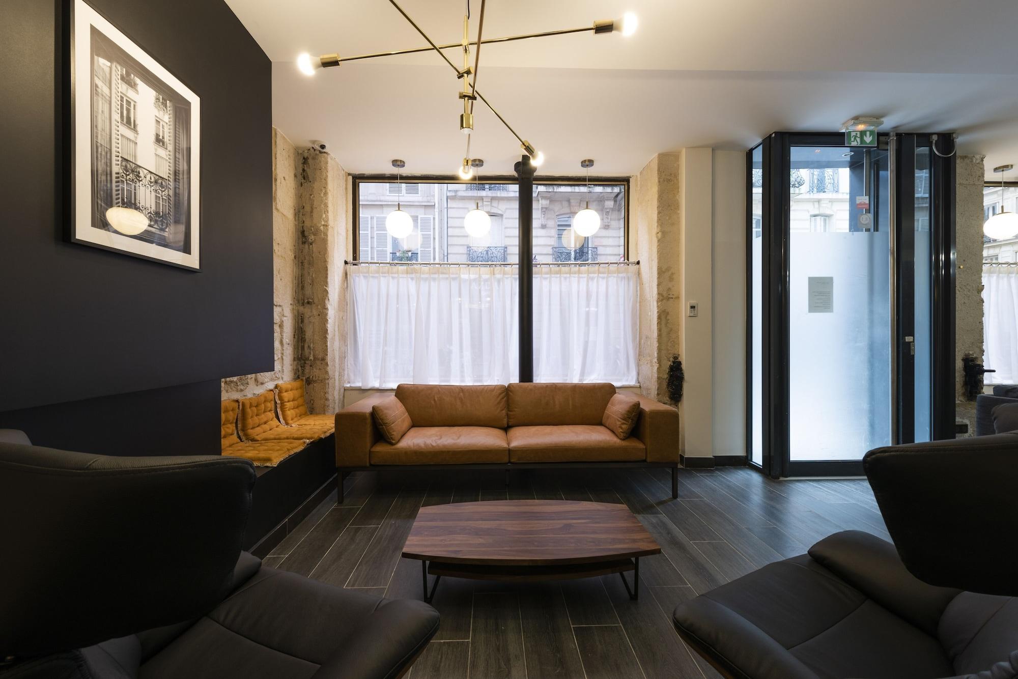 Vista Lobby Avalon Cosy Hotel Paris Gare du Nord