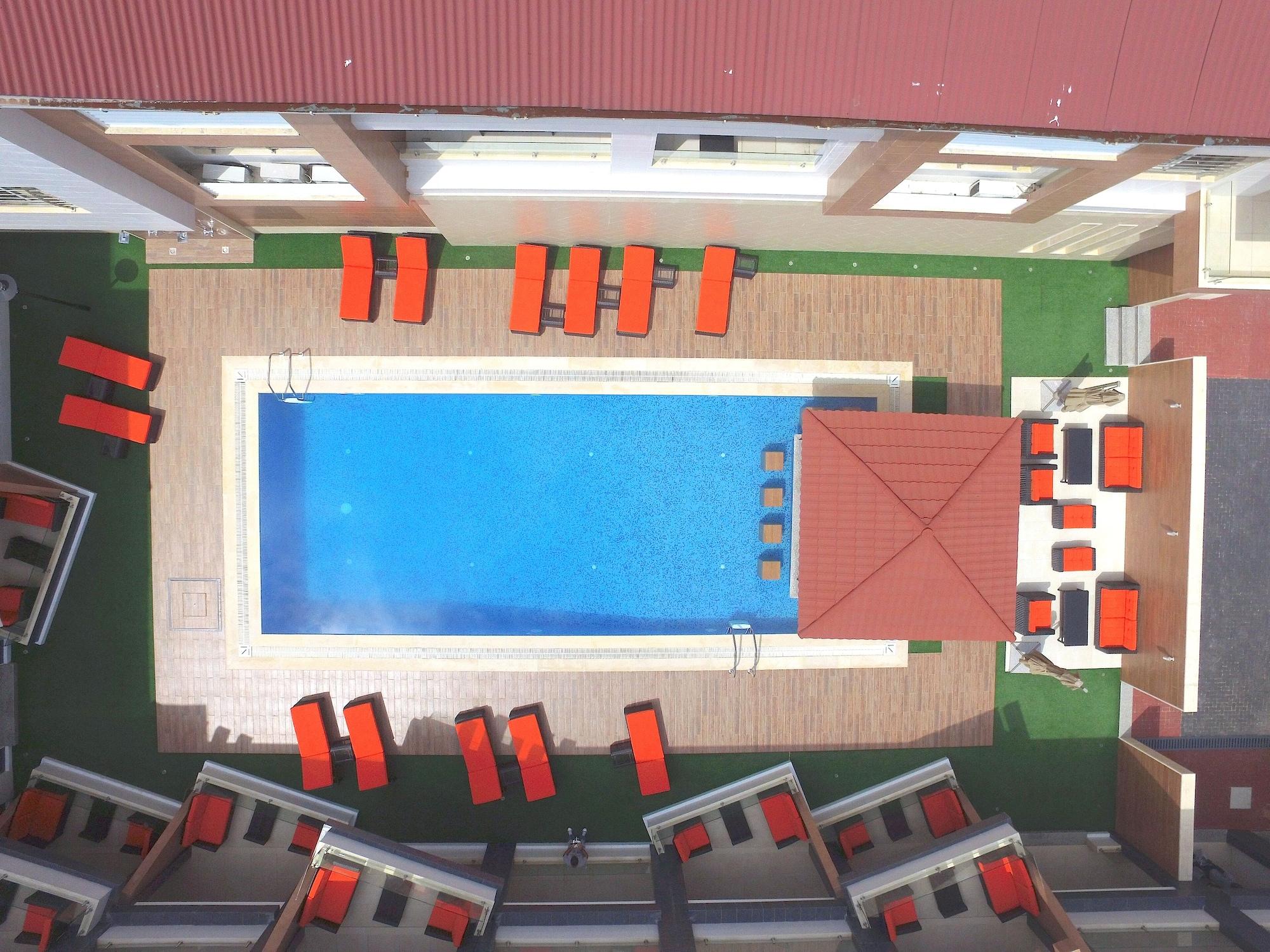 Varios Pearl Hotel & Residence