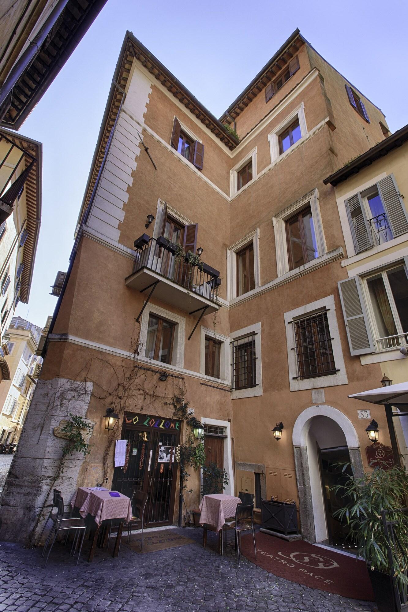 Vista Exterior Hotel Teatro Pace