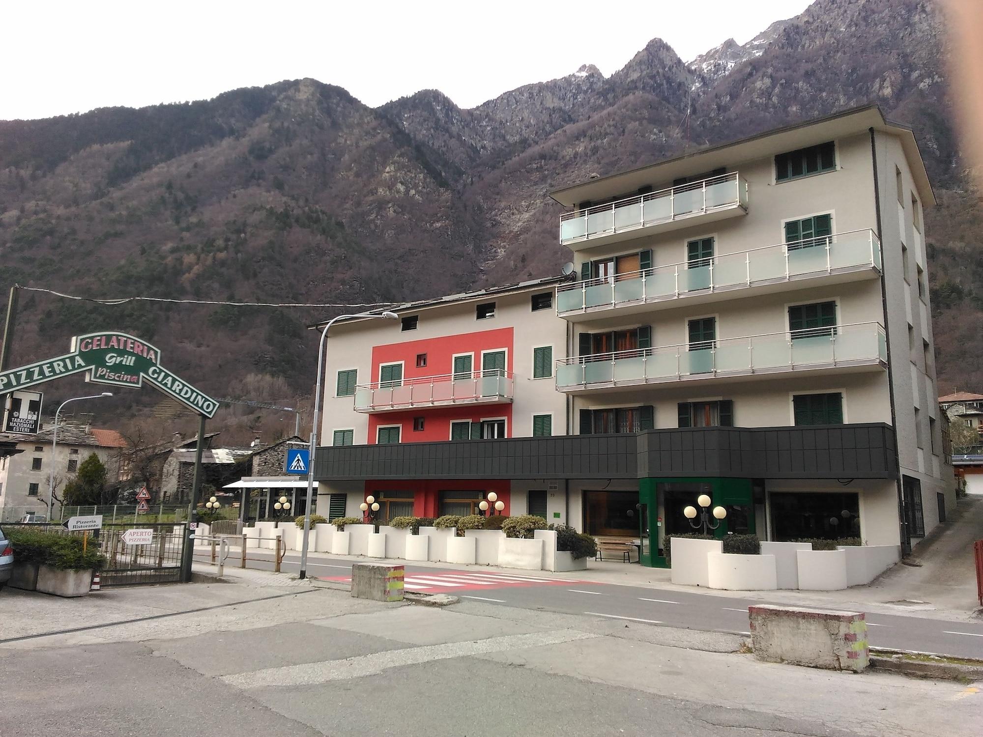 Vista Exterior Hotel Aurora