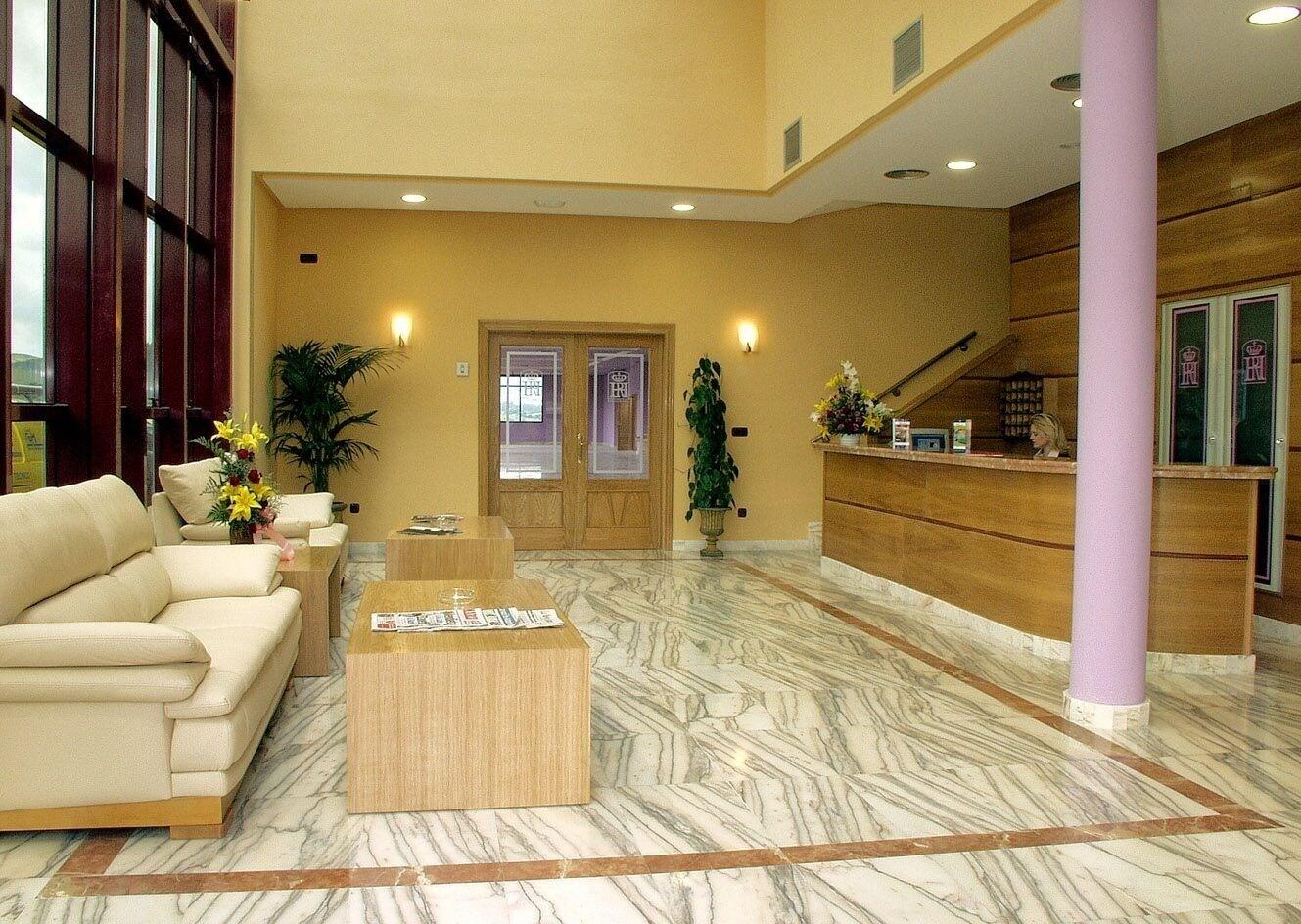 Vista Lobby Hotel Restaurant Royal