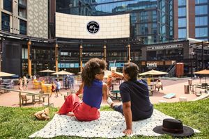 Alojamiento - The Rally Hotel at McGregor Square