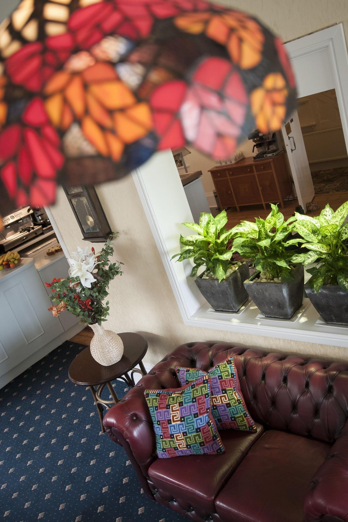 Vista Lobby The Clifton