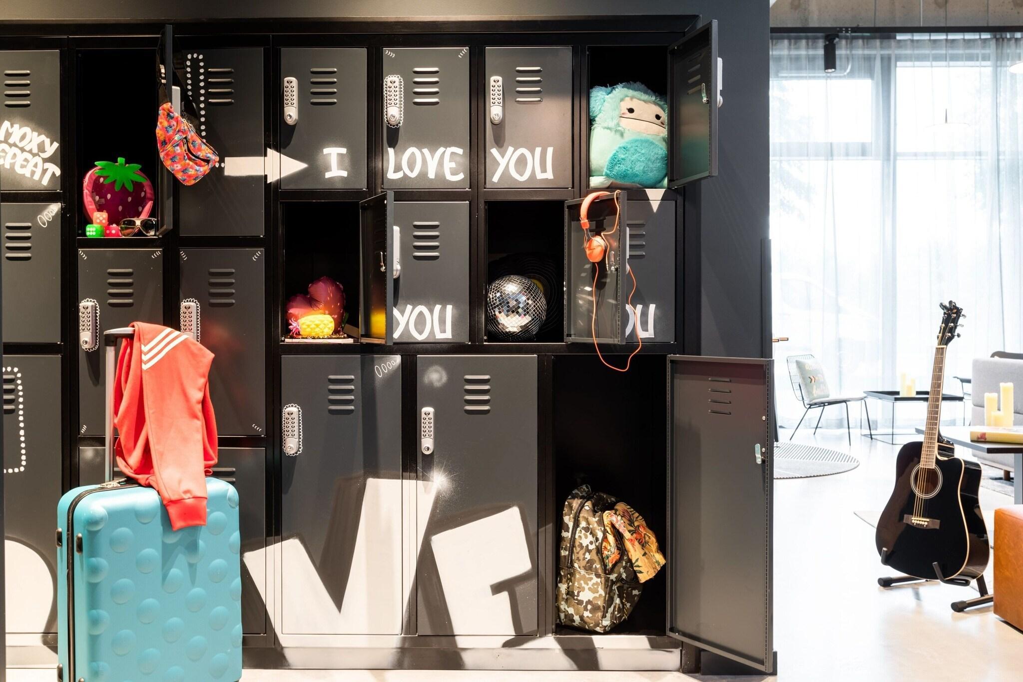 Vista Exterior Moxy Berlin Airport