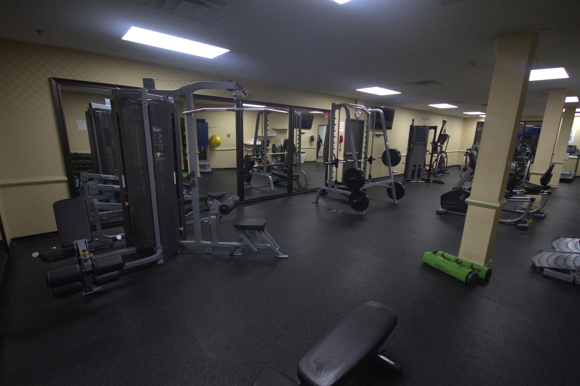 Gimnasio Atrium Hotel and Suites DFW Airport South