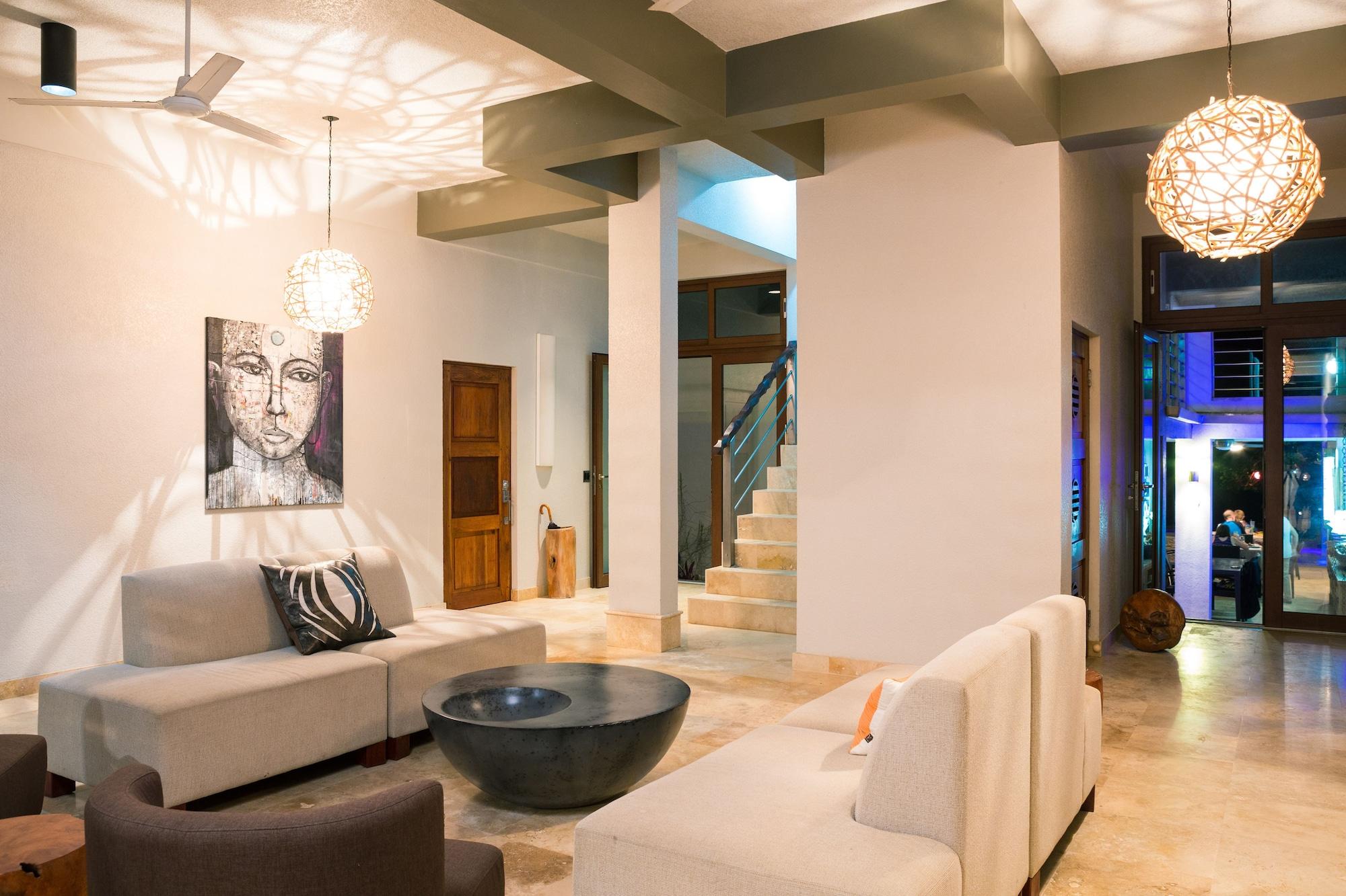 Vista Lobby Xbalanque