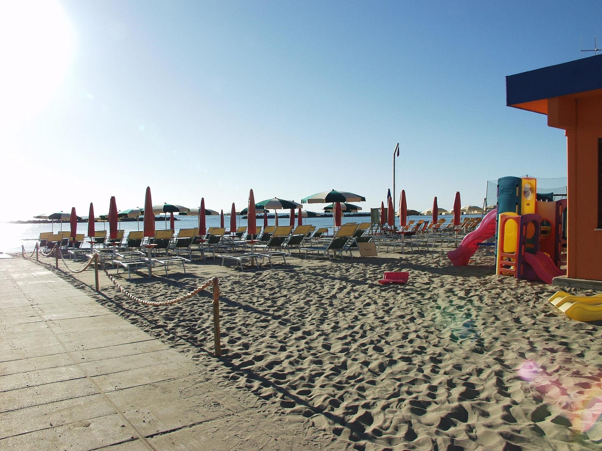 Playa Family Hotel Marina Beach