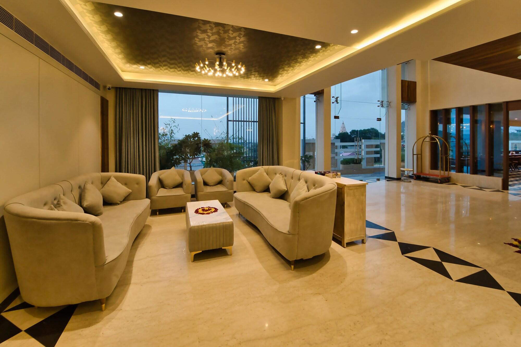 Vista Lobby STERLING PUSHKAR