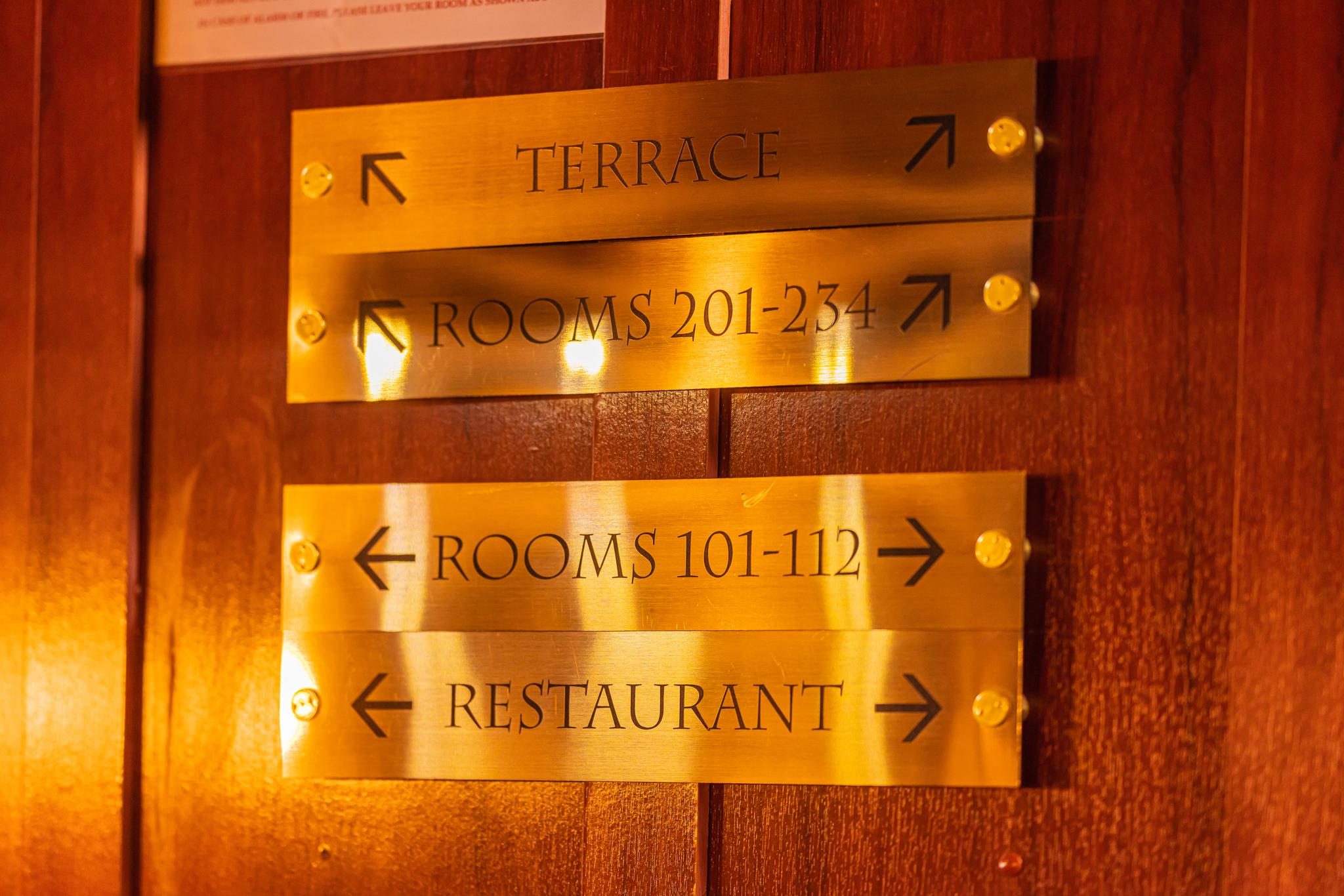 Vista Lobby Fortuna Boat Hotel and Restaurant