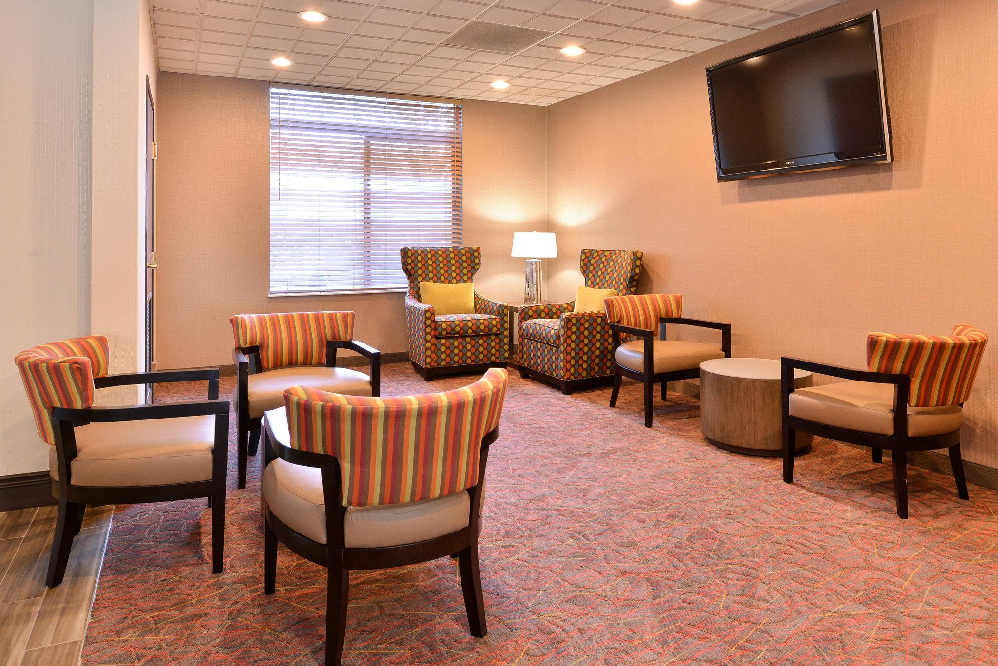Vista Lobby Holiday Inn Express Portland West/Hillsboro by IHG