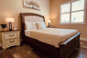 Alquiler Vacacional - Spacious 4-bedroom house with pool and spa in north Fresno