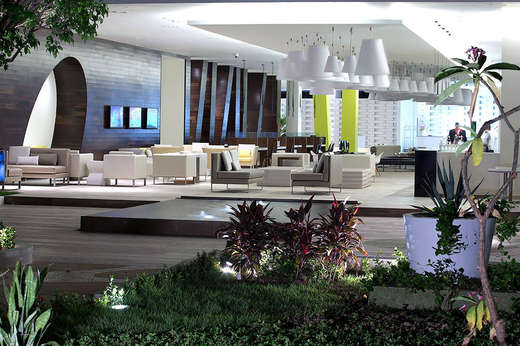 Vista Lobby Krystal Grand Puerto Vallarta All Inclusive