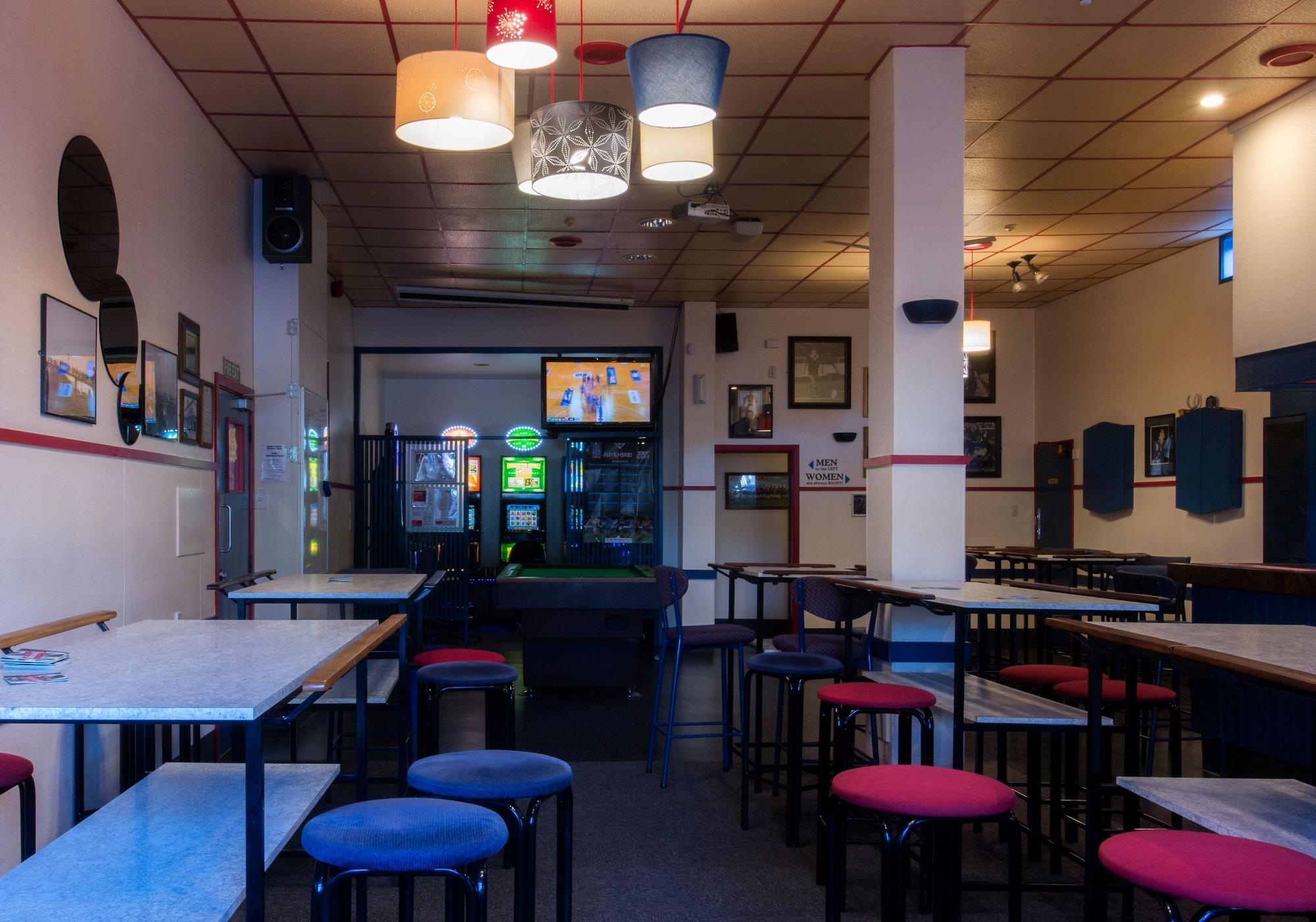 Bar/Salón Masonic Hotel