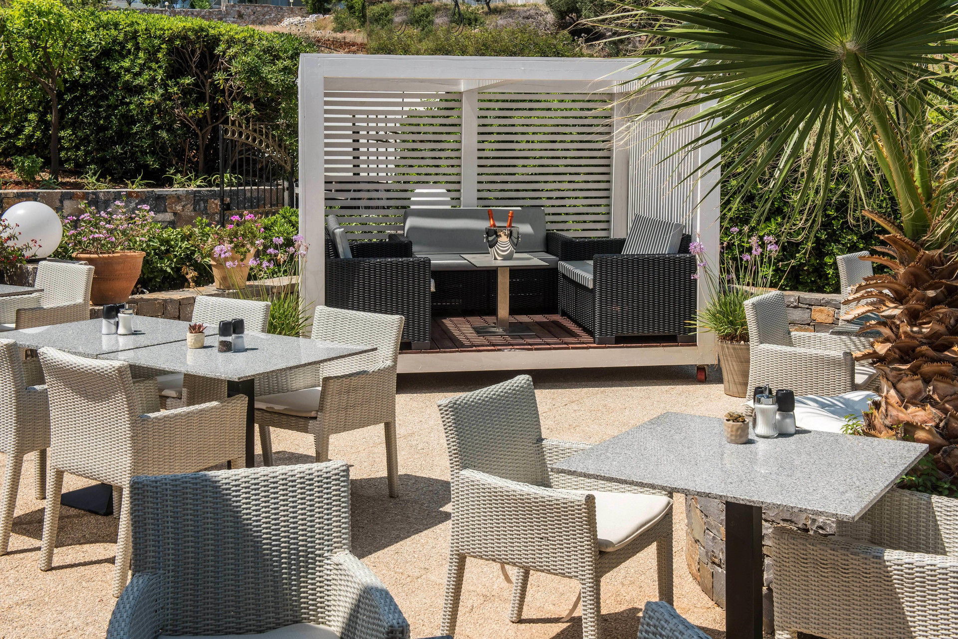 Restaurant Hotel Matheo Villas & Suites