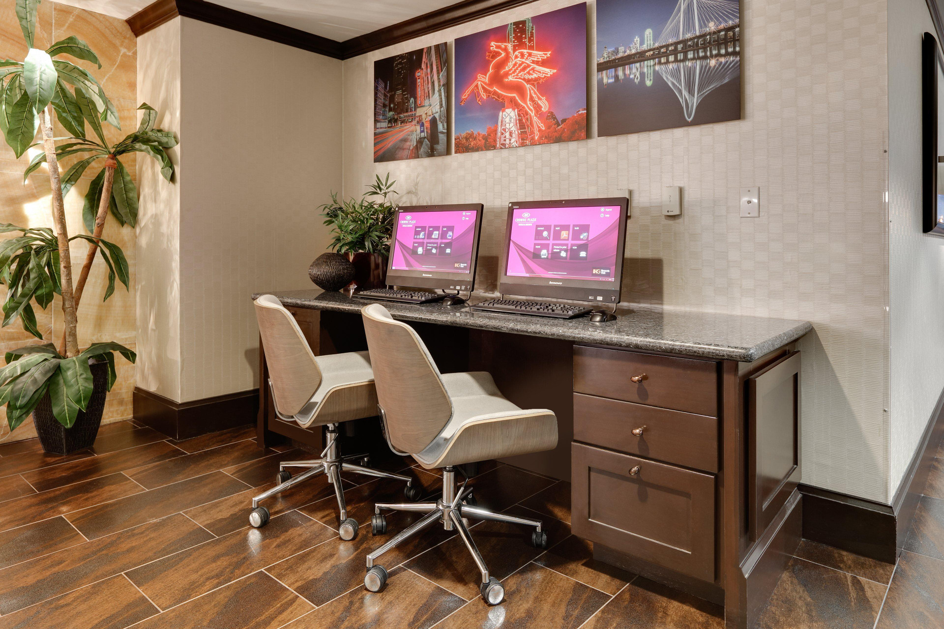 Vista Lobby Crowne Plaza Dallas Downtown by IHG