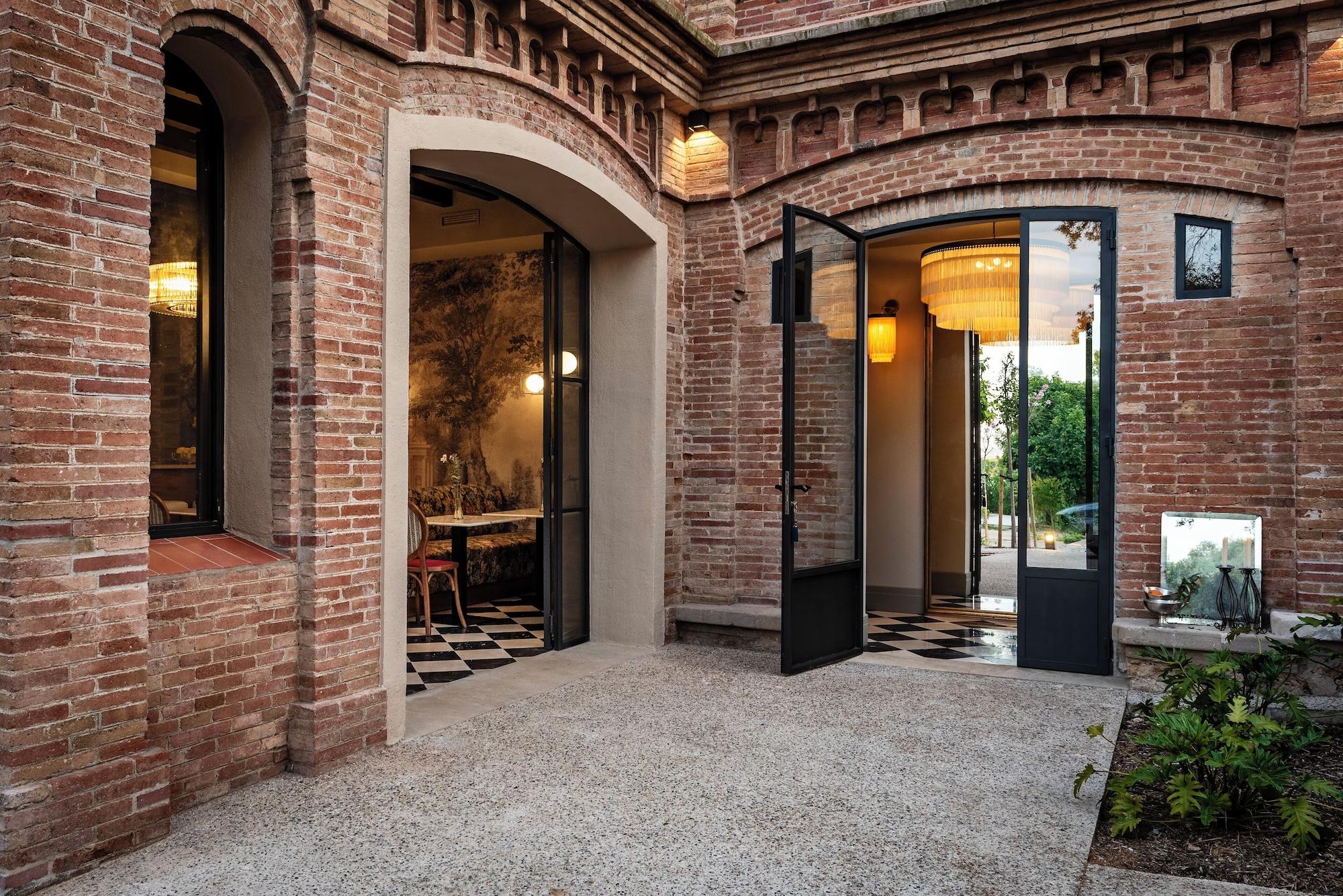 Varios Hotel Boutique Làpety