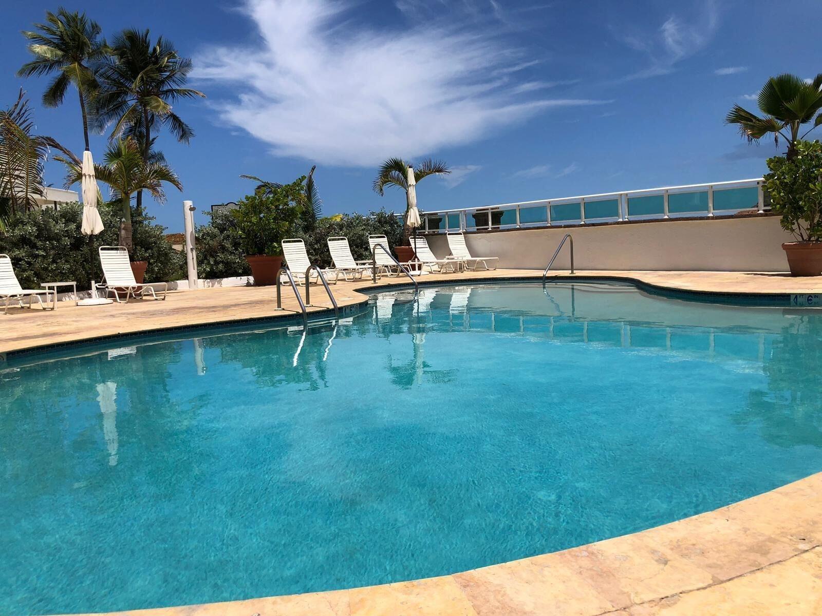 Vista Piscina Condado Lagoon Hospitality