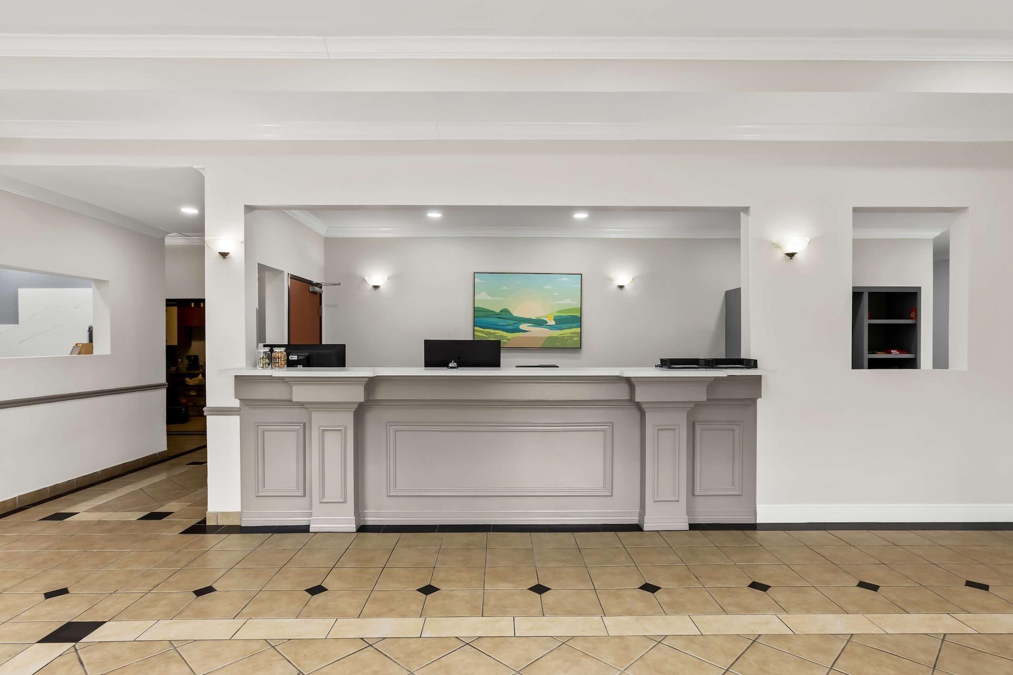 Vista Lobby Sonesta Essential Beaumont