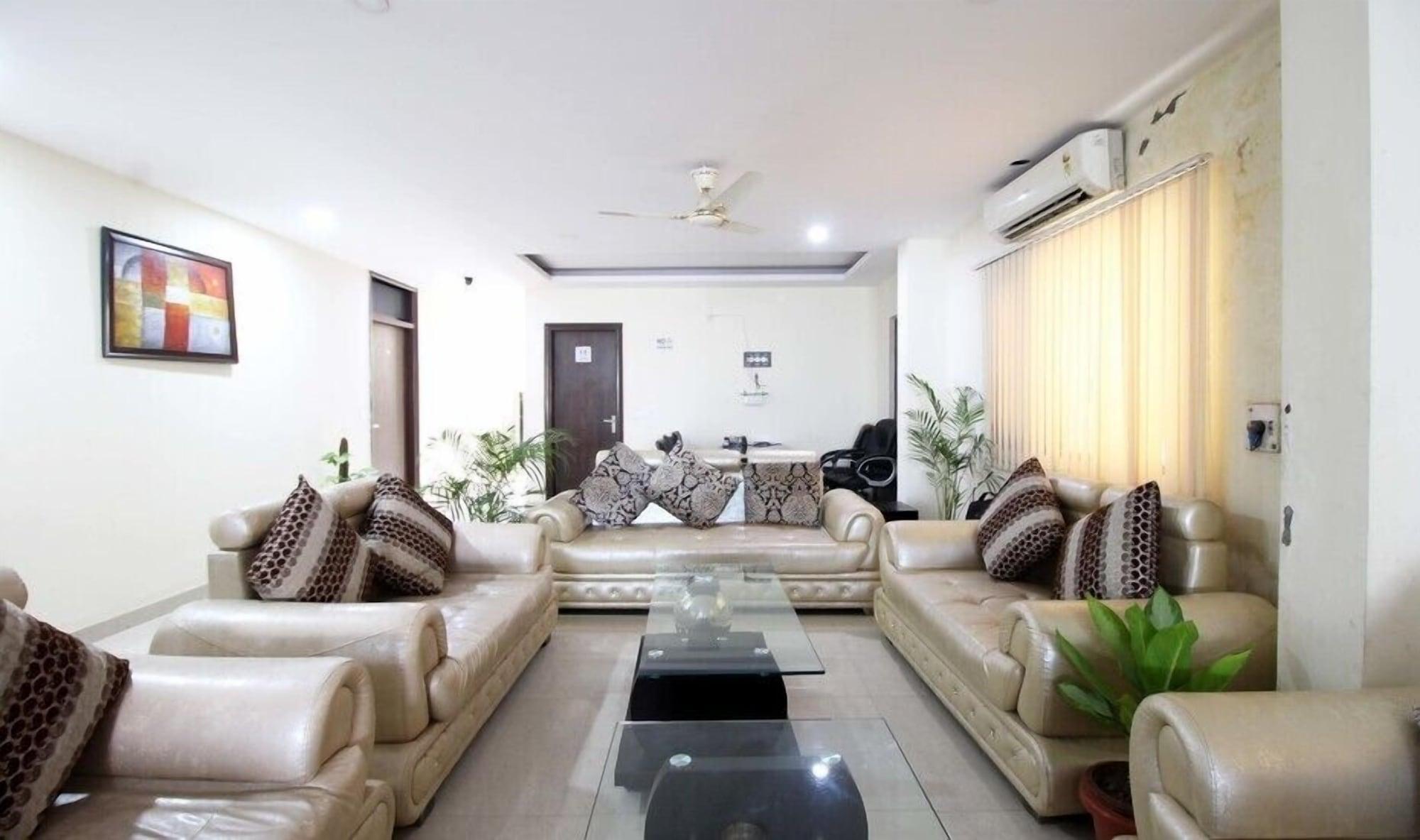 Vista Lobby Hotel Kundan Palace