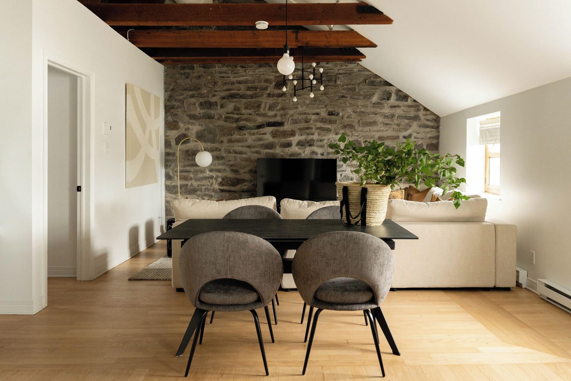 Varios Maison Rasco by Luxury In Transit