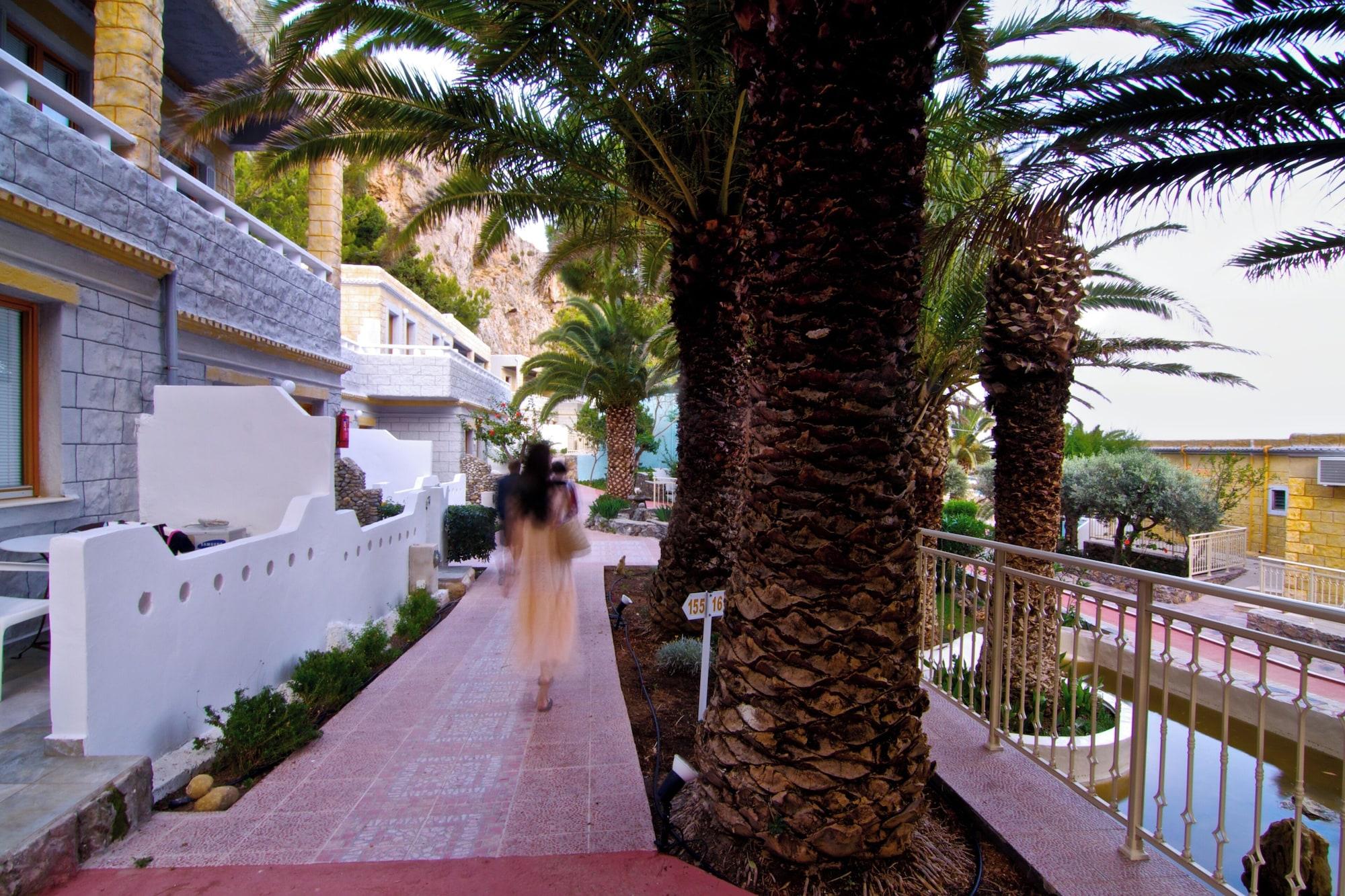 Vista Exterior Kalypso Cretan Village Resort and Spa