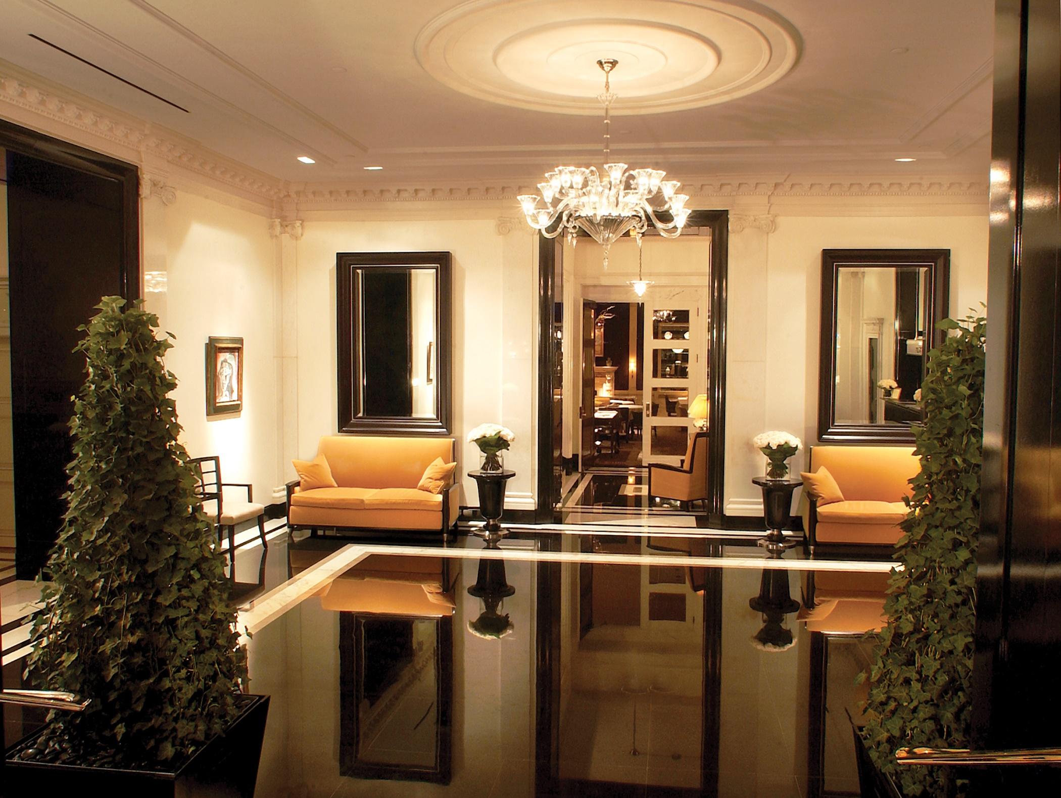 Vista Lobby The Carlyle, A Rosewood Hotel