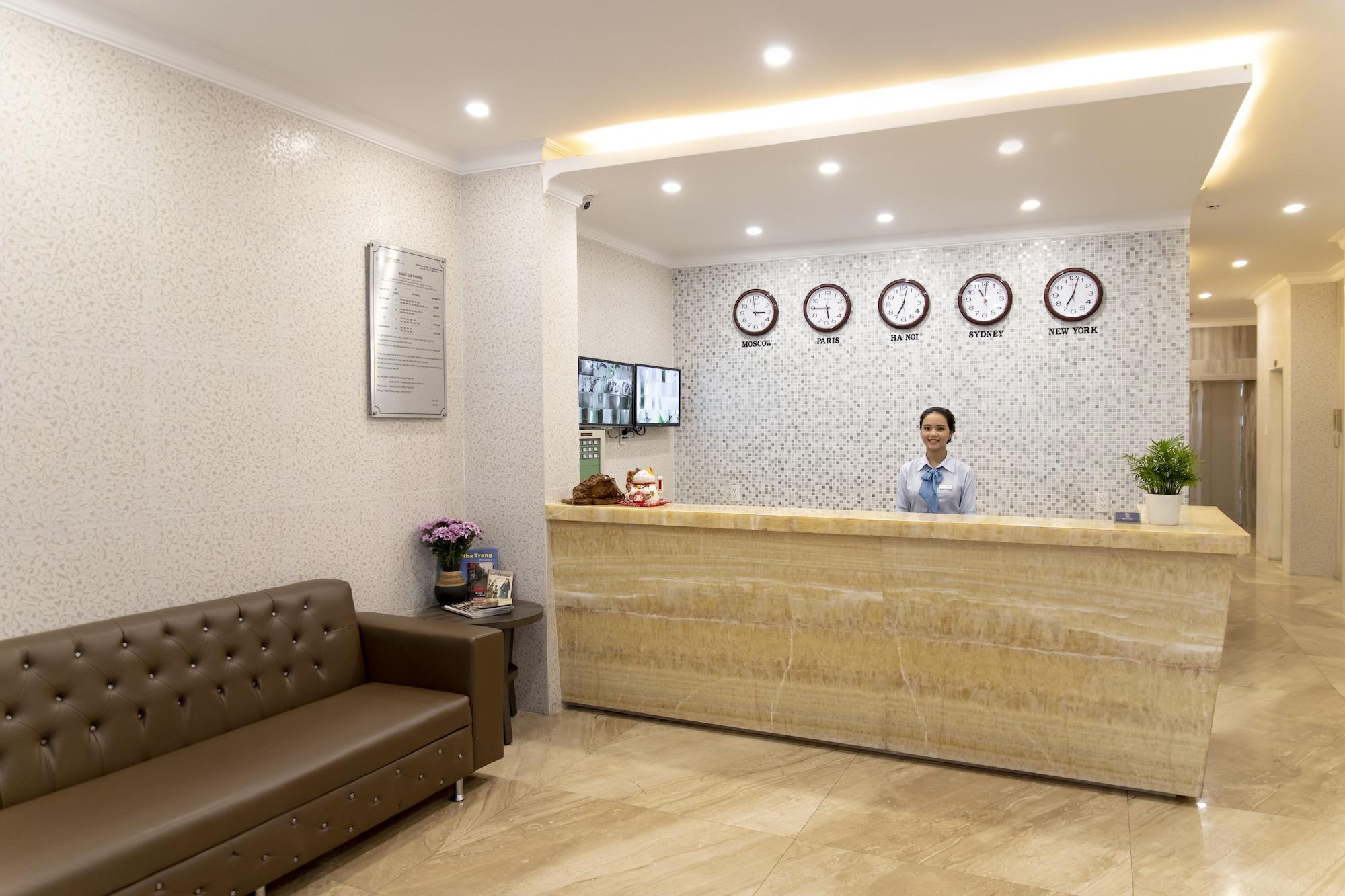 Vista Lobby Seven Seas Hotel and Apartment