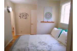 Alquiler Vacacional - Private Space Near Historic Museum Hill, 1 Bedroom, 1 Bathroom