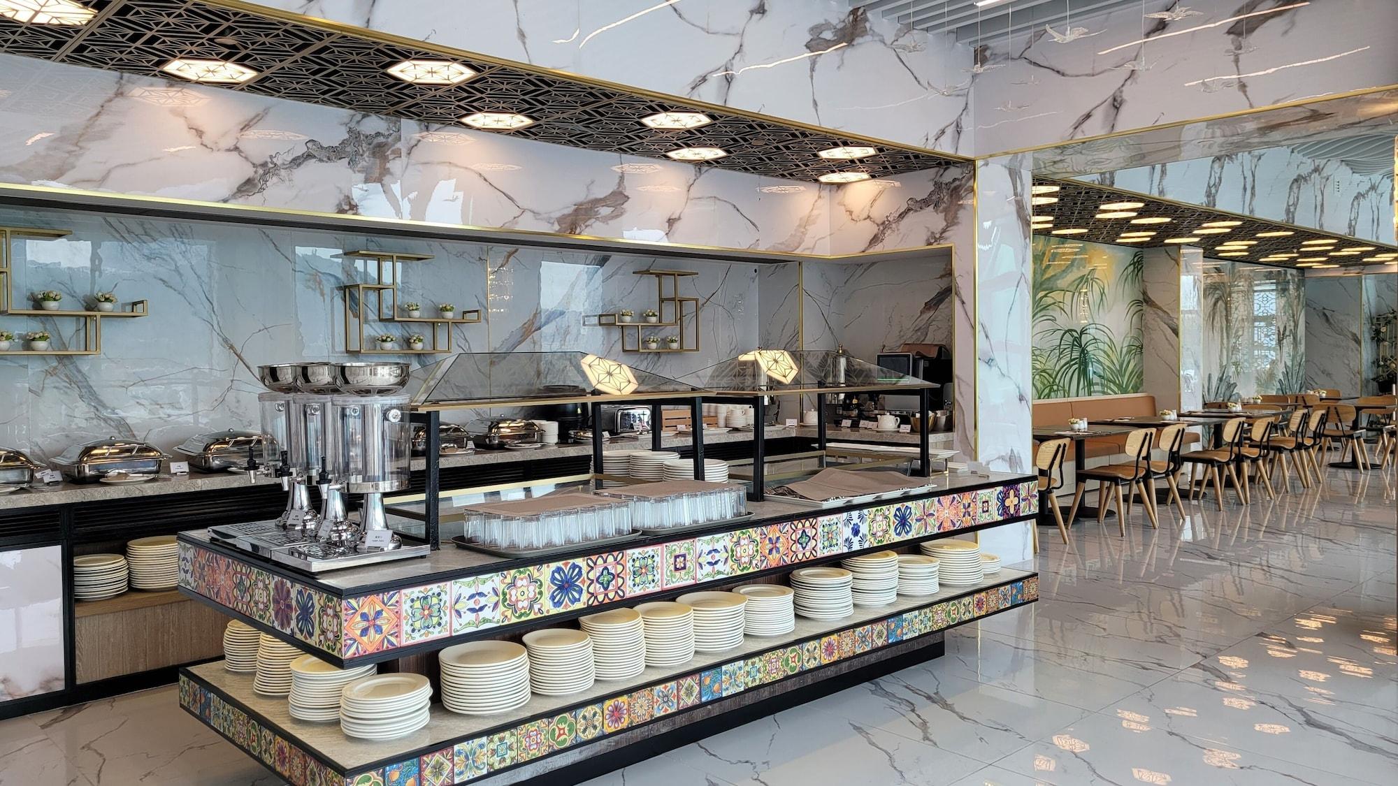 Restaurant Grand Bay View Hotel