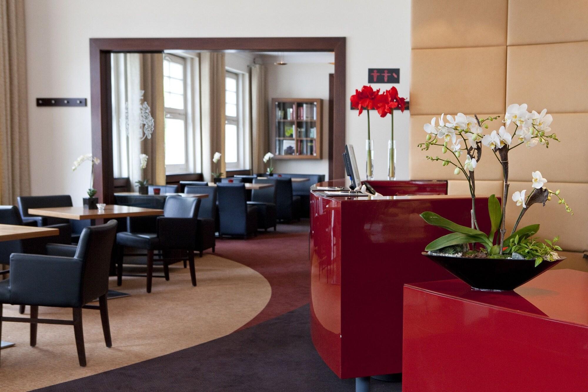 Vista Lobby Hotel Gräfrather Hof