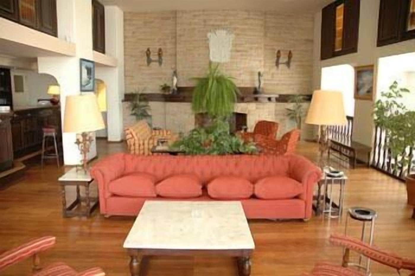 Vista Lobby Hotel Austral