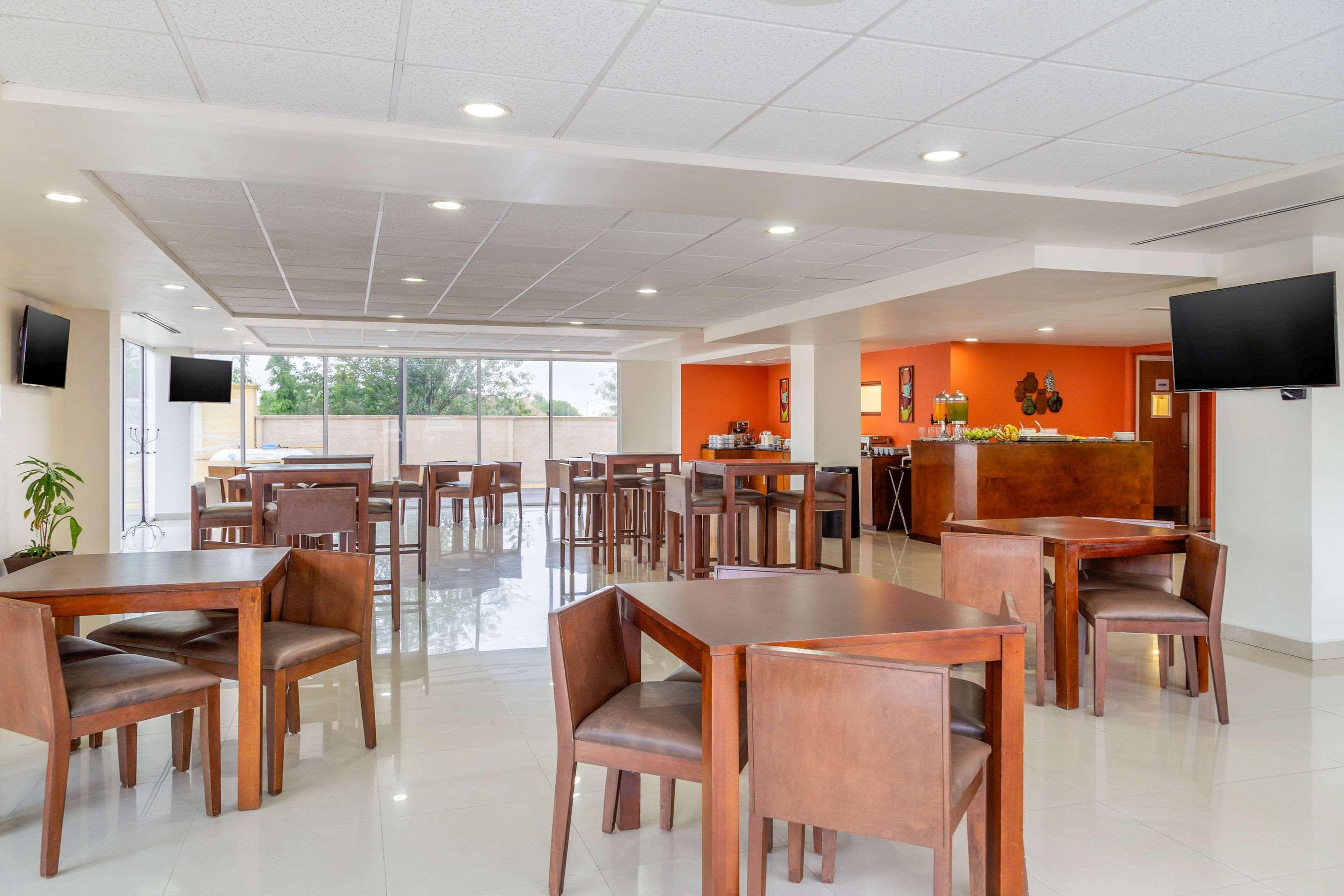 Restaurant Sleep Inn Monclova