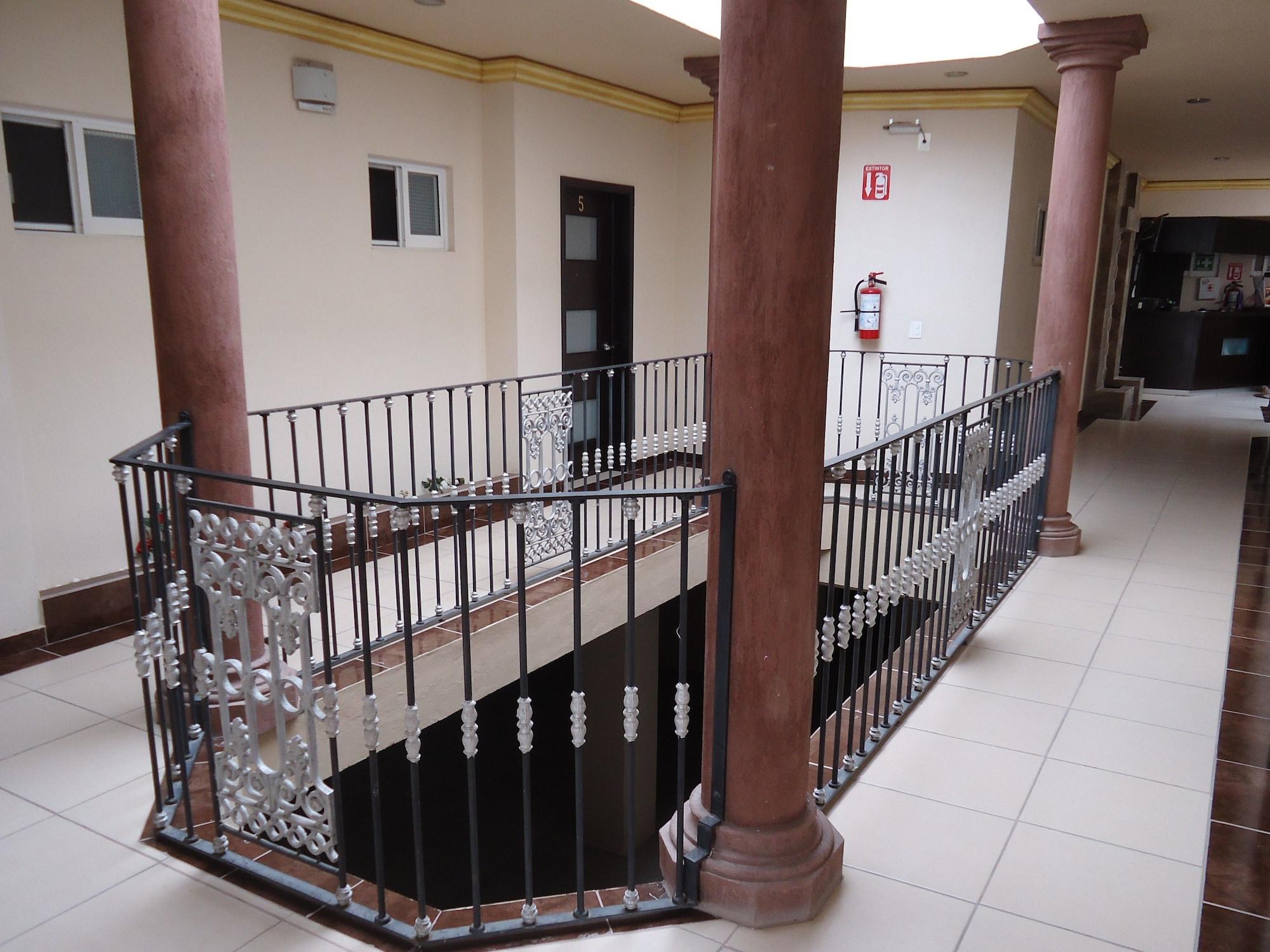 Varios Hotel Peña Real