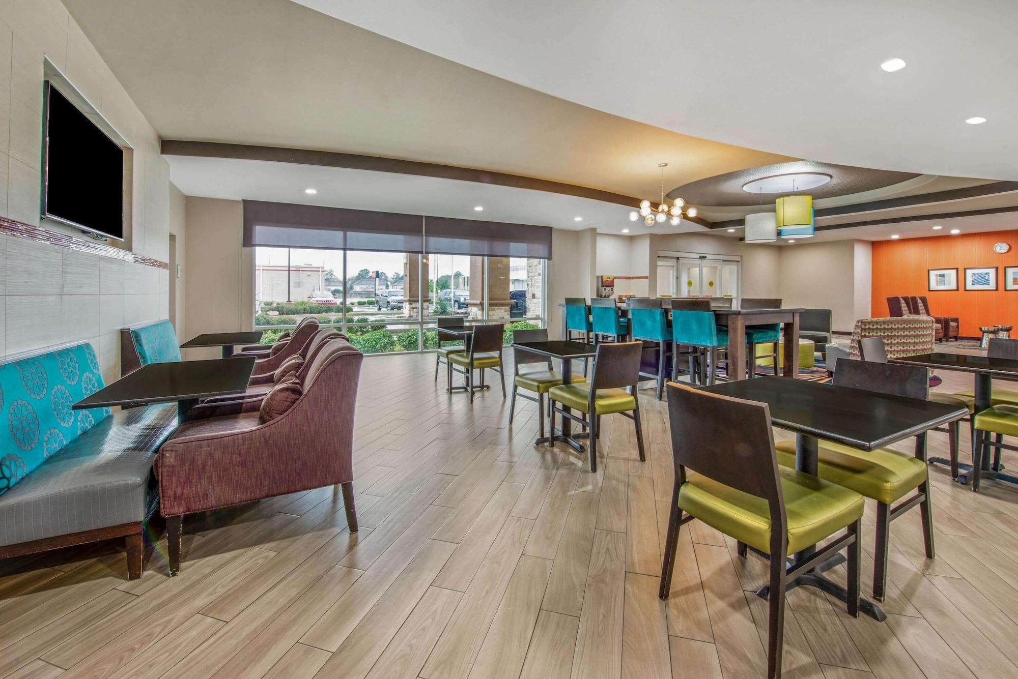 Restaurant La Quinta Inn & Suites by Wyndham Houston Humble Atascocita