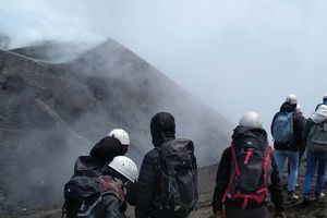 Actividad - Trekking por el Etna + Subida en teleférico