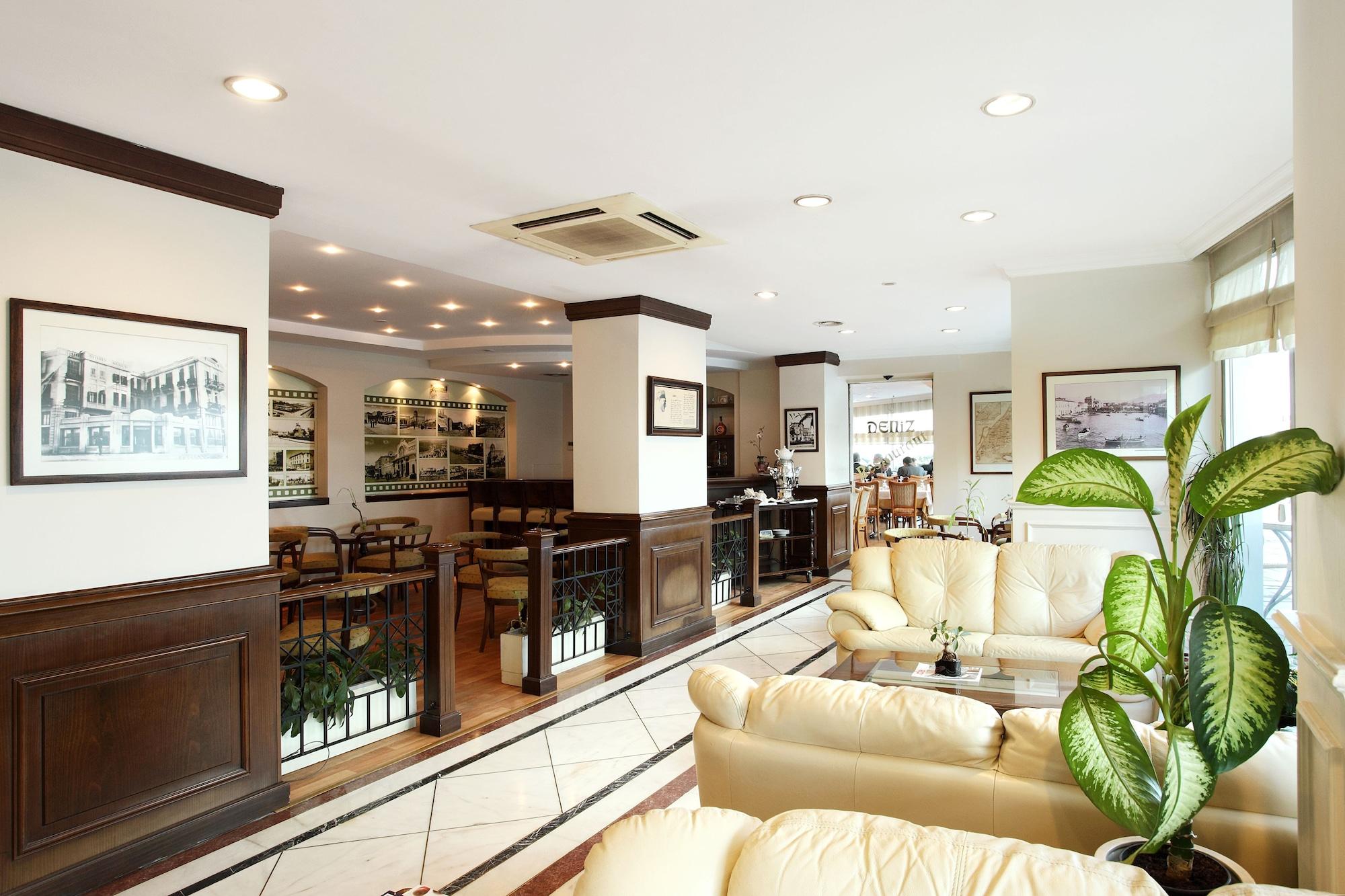 Vista Lobby Izmir Palas Otel
