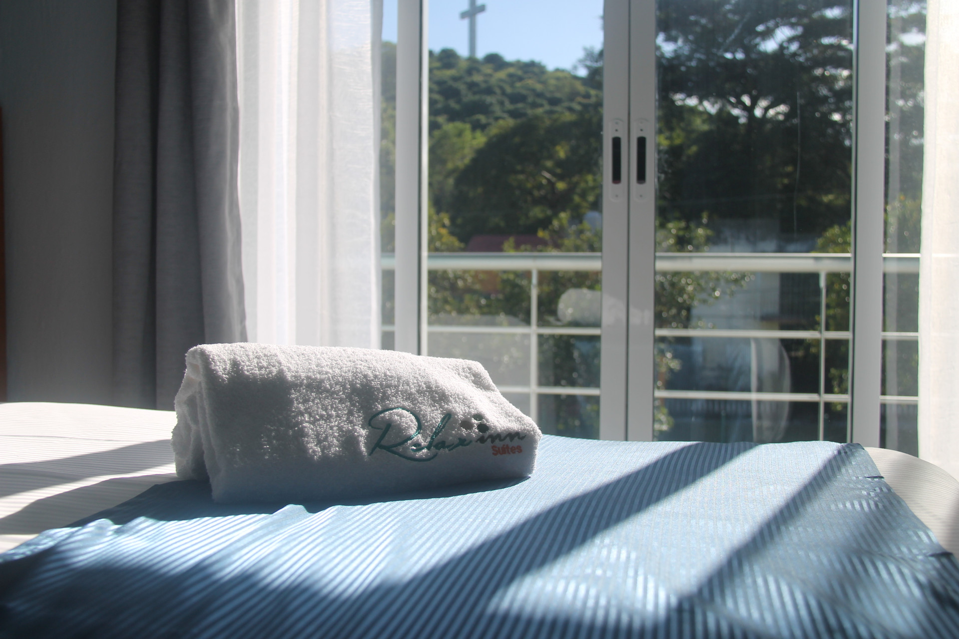 Habitación Relax Inn Suites