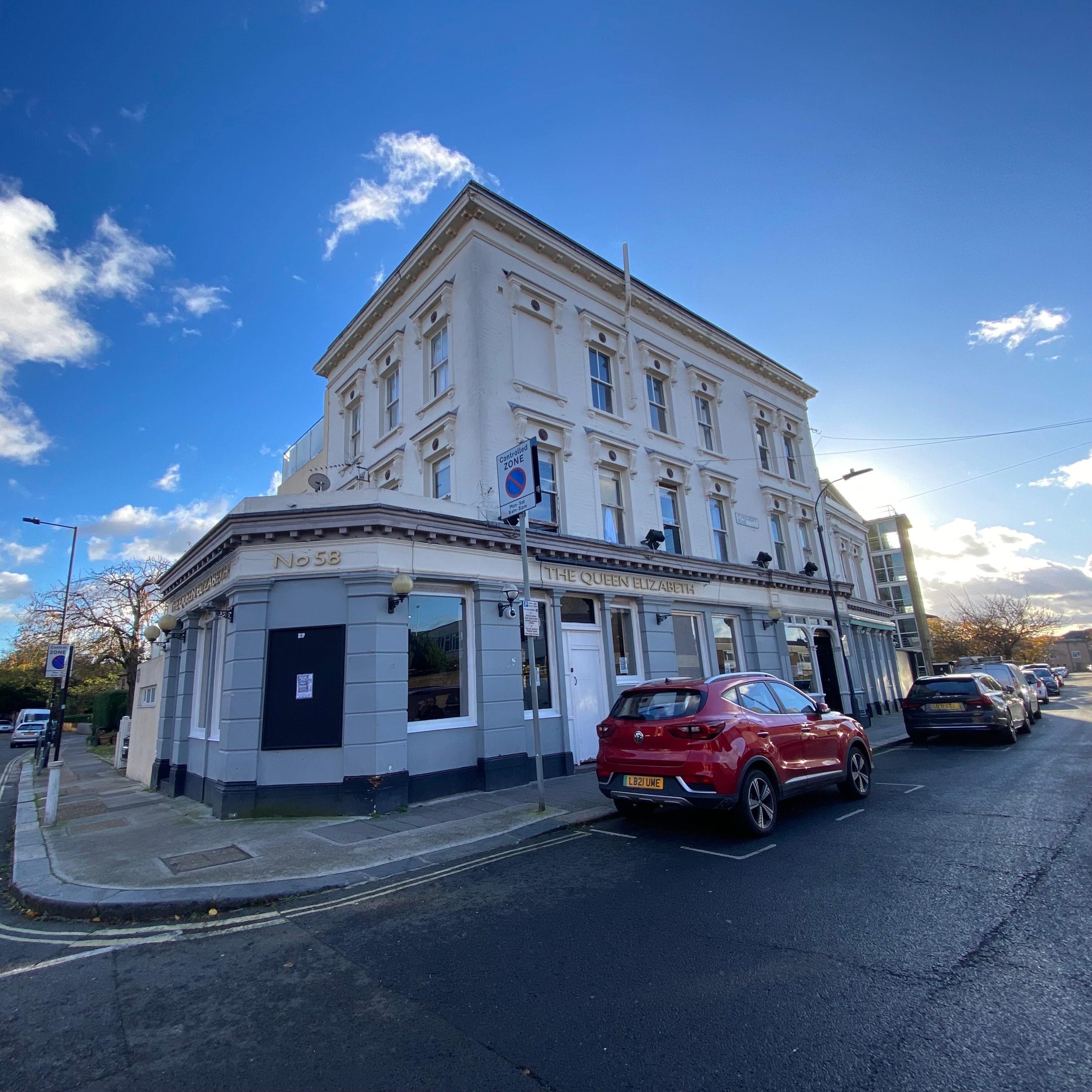 Vista Exterior Queen Elizabeth Chelsea