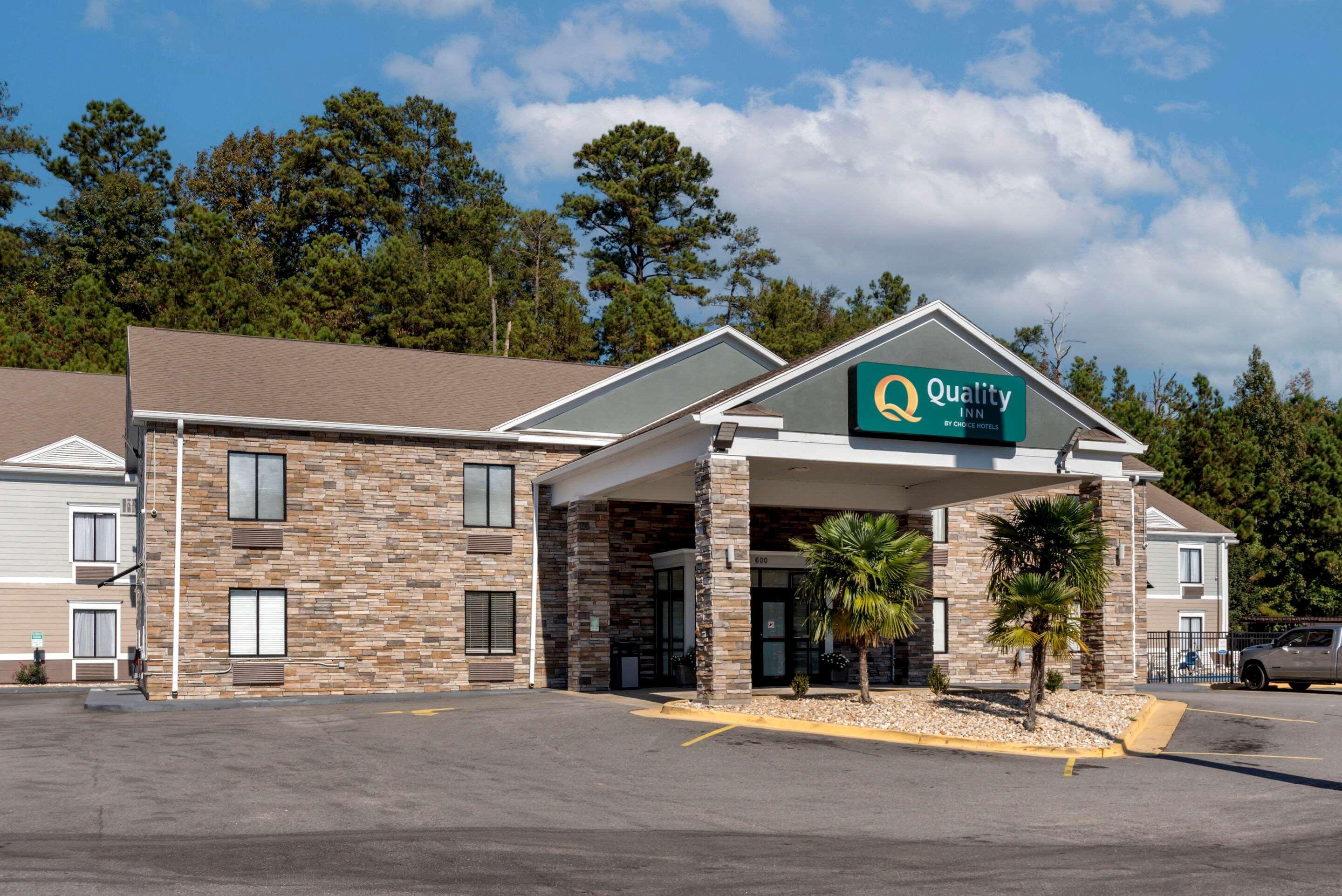 Vista Exterior Quality Inn Phenix City Columbus