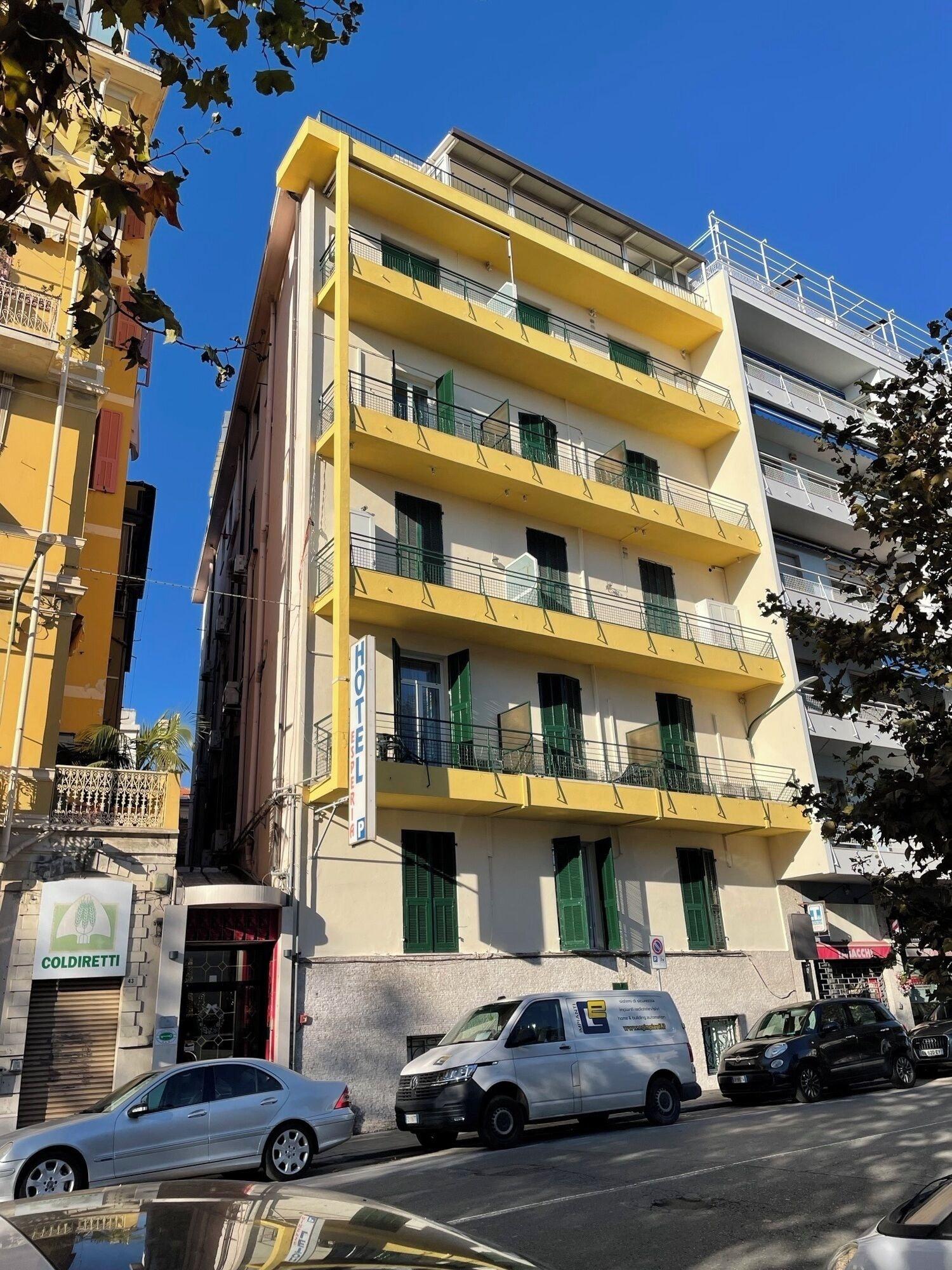 Vista Exterior Hotel Esperia