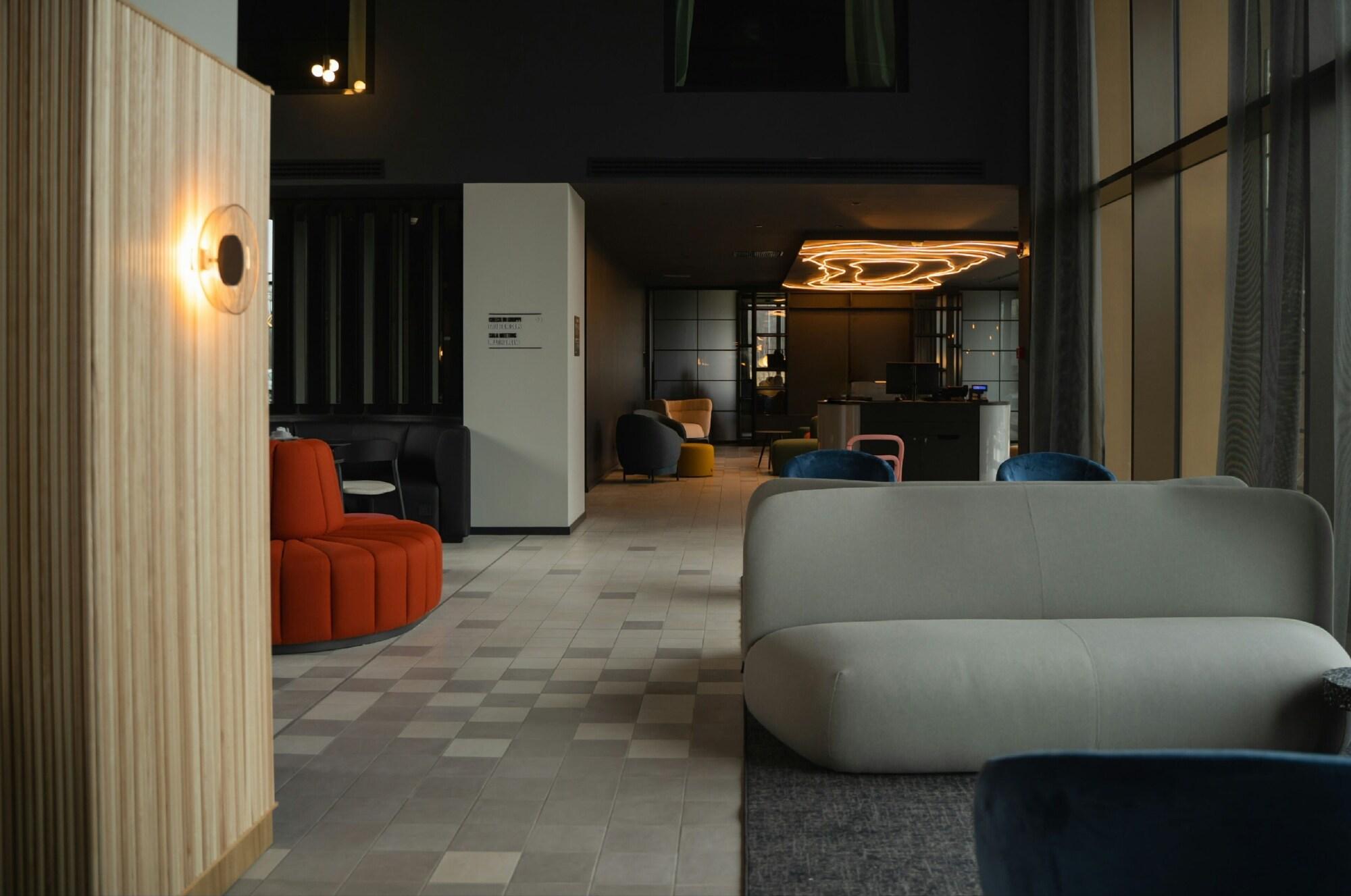 Vista Lobby Tribe Milano Malpensa
